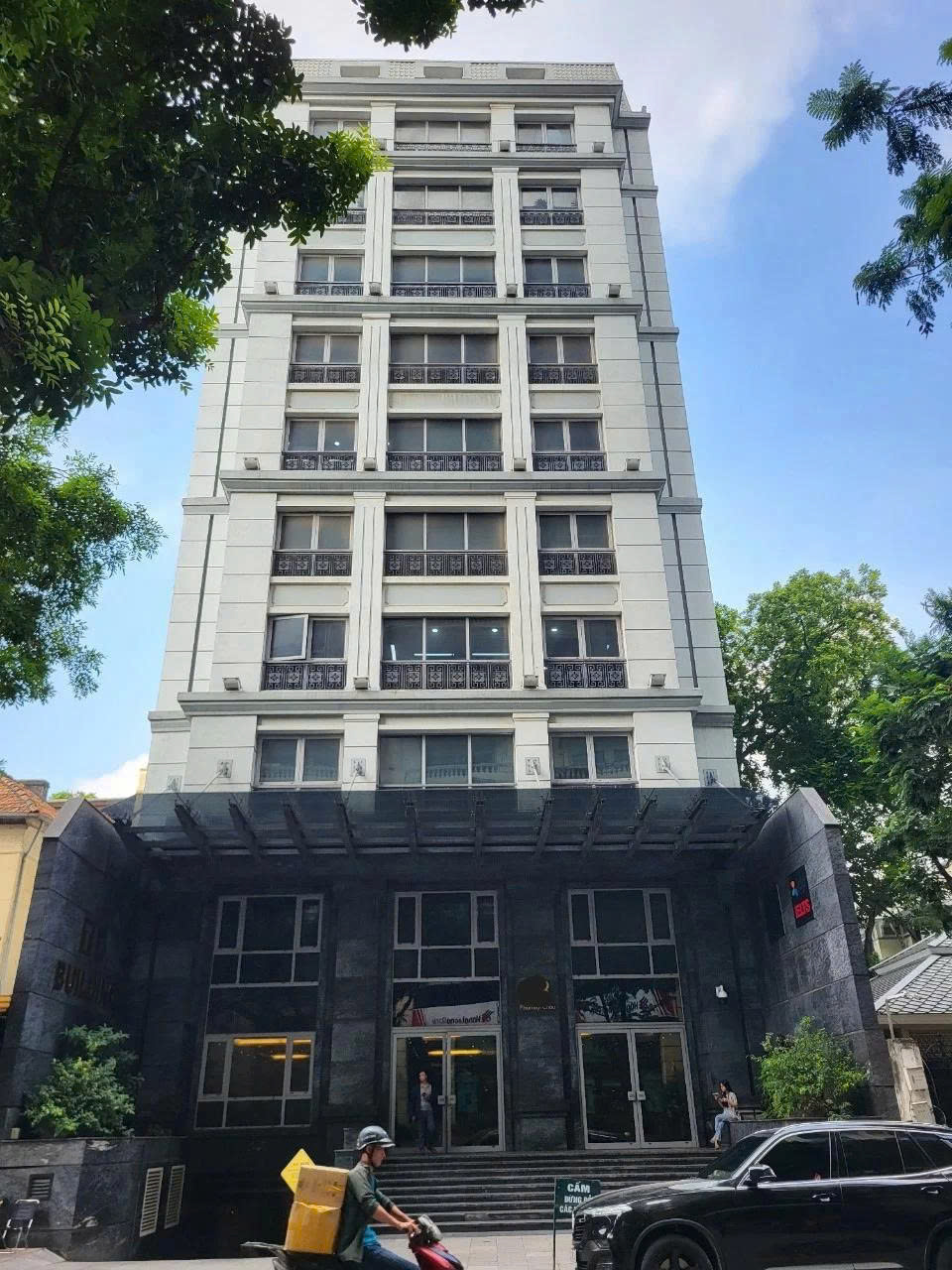 CONFIDENTIAL INVESTMENT BRIEF