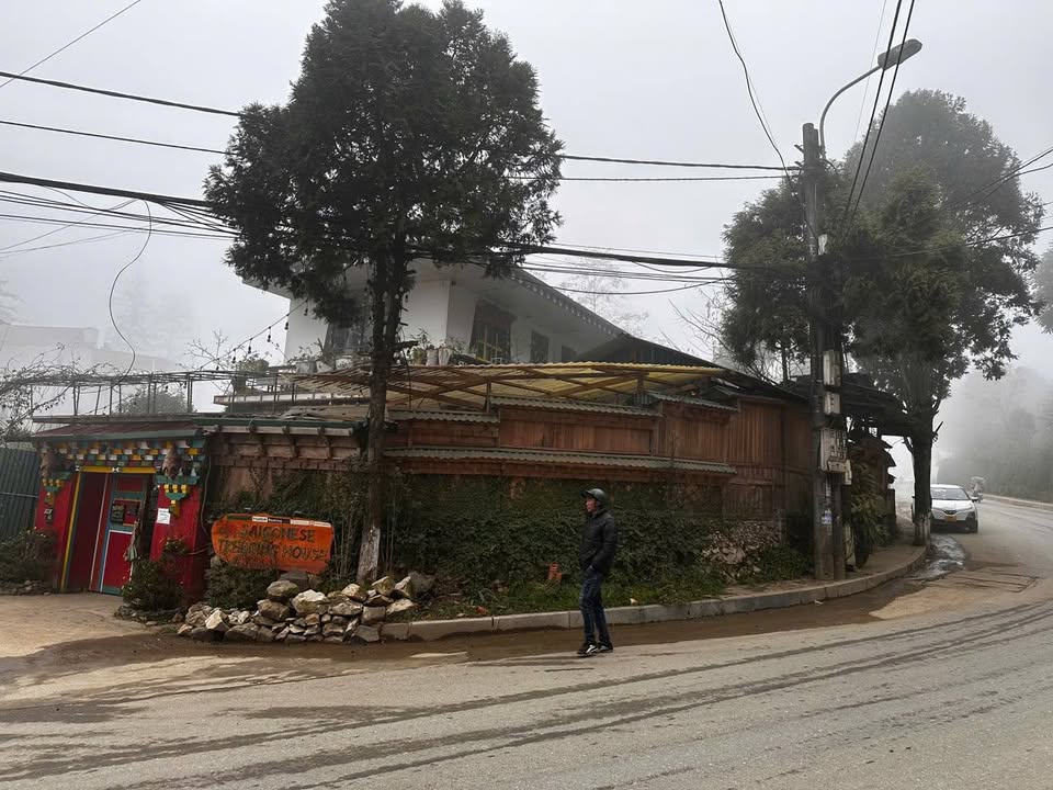 BÁN ĐẤT 2 MẶT TIỀN ĐƯỜNG NGUYỄN CHÍ THANH – TRUNG TÂM SAPA