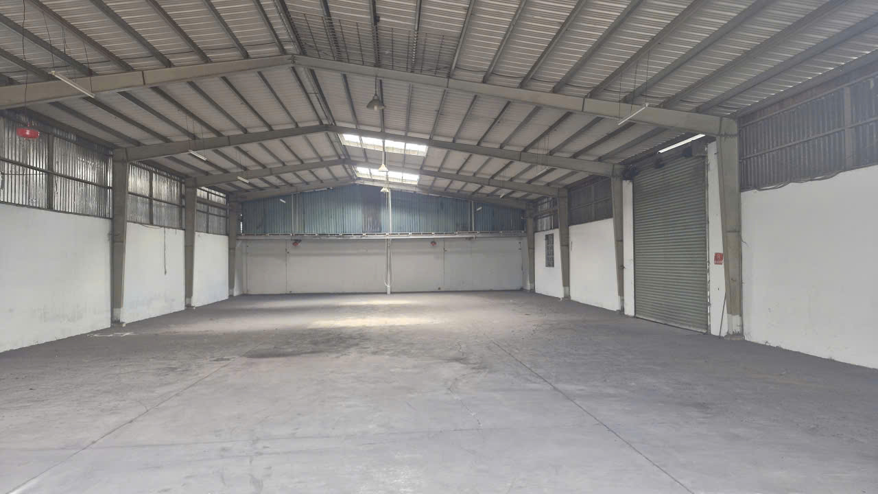 CHO THUÊ KHO XƯỞNG 800M² – KHU TIỂU THỦ CÔNG NGHIỆP LÊ MINH XUÂN, BÌNH CHÁNH