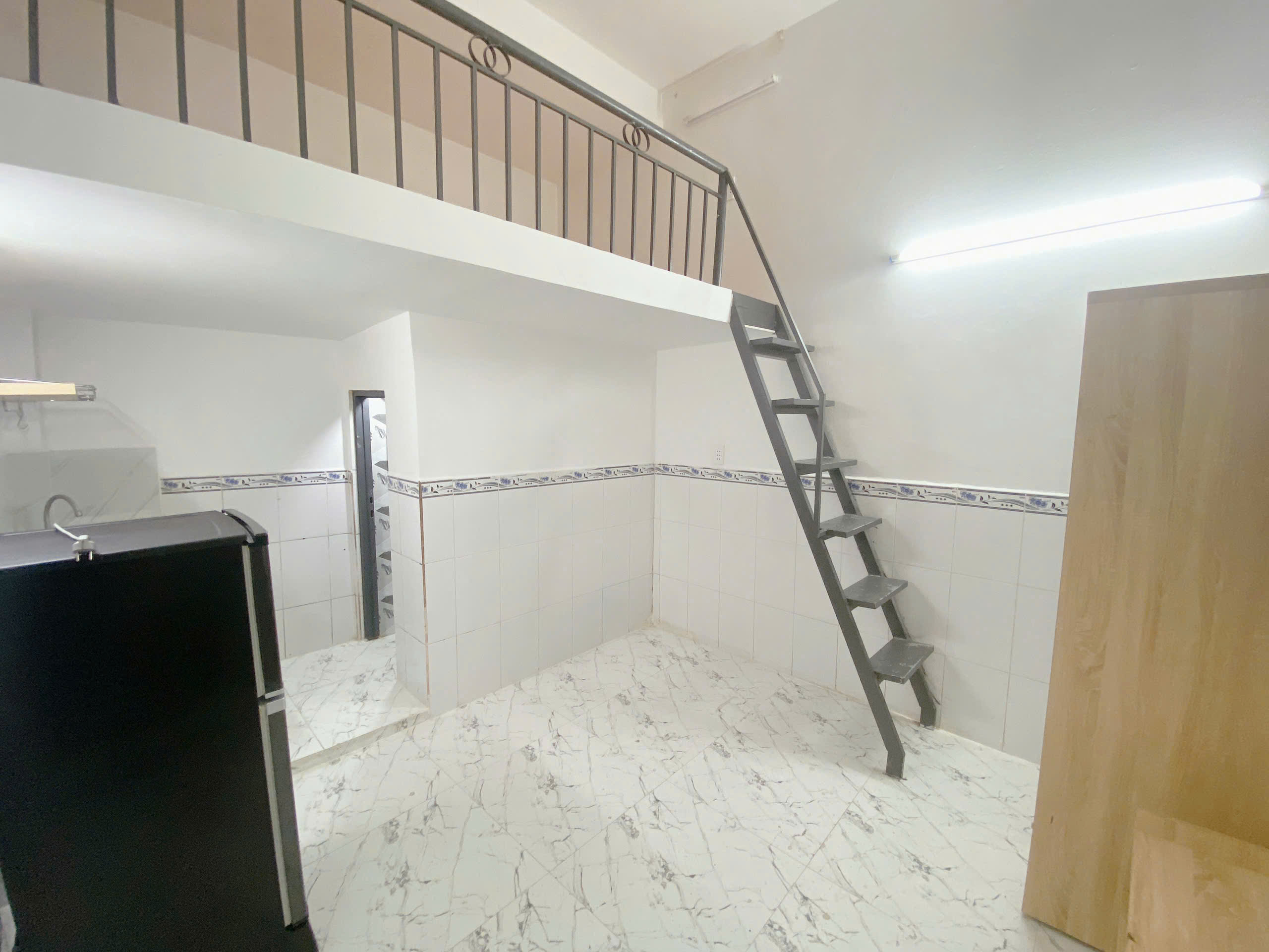 CẦN NHƯỢNG LẠI CĂN HỘ GÁC – FULL NỘI THẤT – QUẬN 7