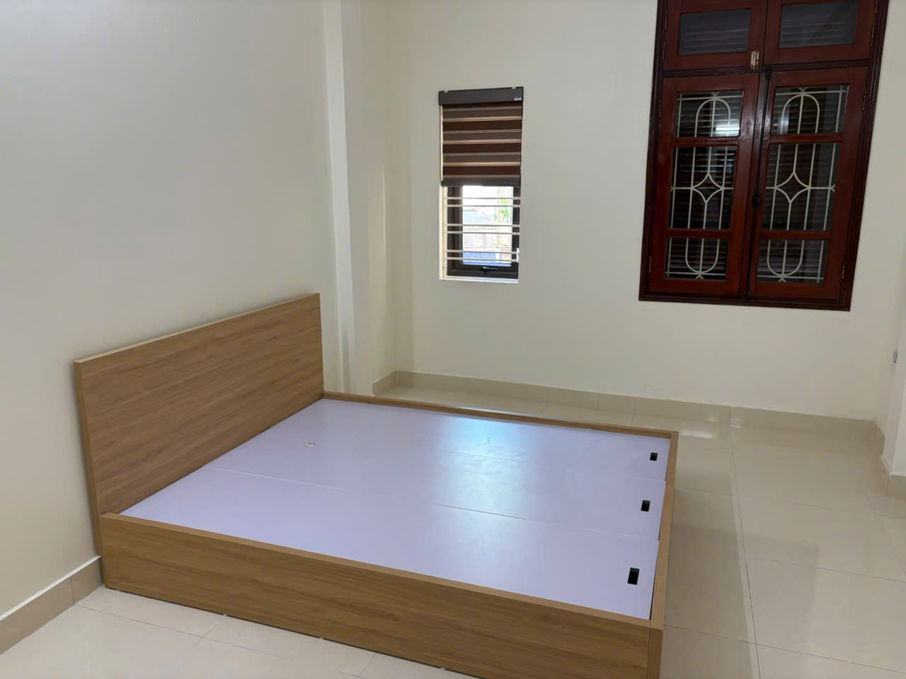 CHO THUÊ PHÒNG TRỌ FULL NỘI THẤT – KHÉP KÍN – GẦN XÃ ĐÀN (ĐÌNH TRUNG TỰ)- số nhà 10/61 ngõ 241 phố chợ Khâm Thiên