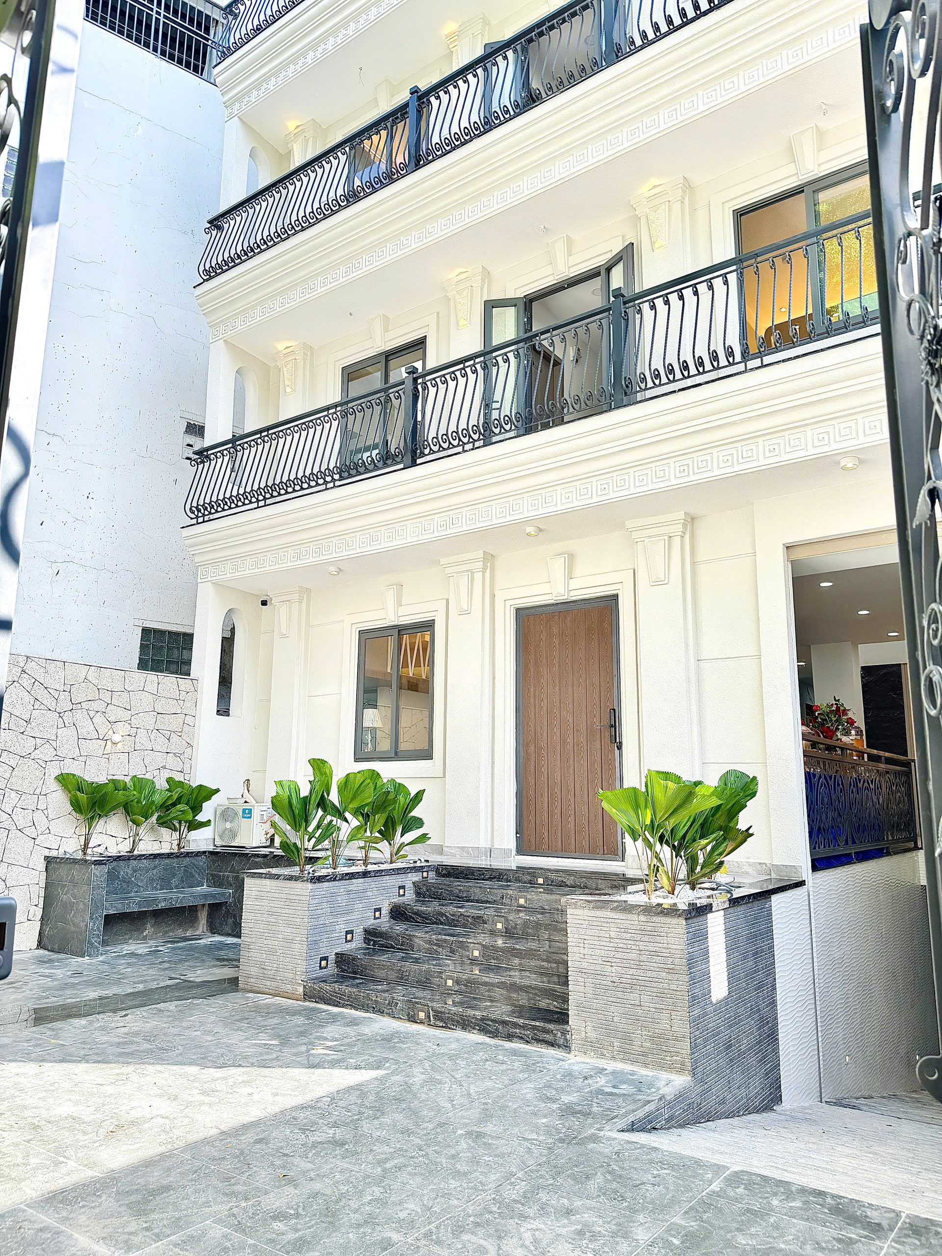 ♦  SỐNG Ở VIỆT NAM – VIEW ĐẸP NHƯ CHÂU ÂU ♦