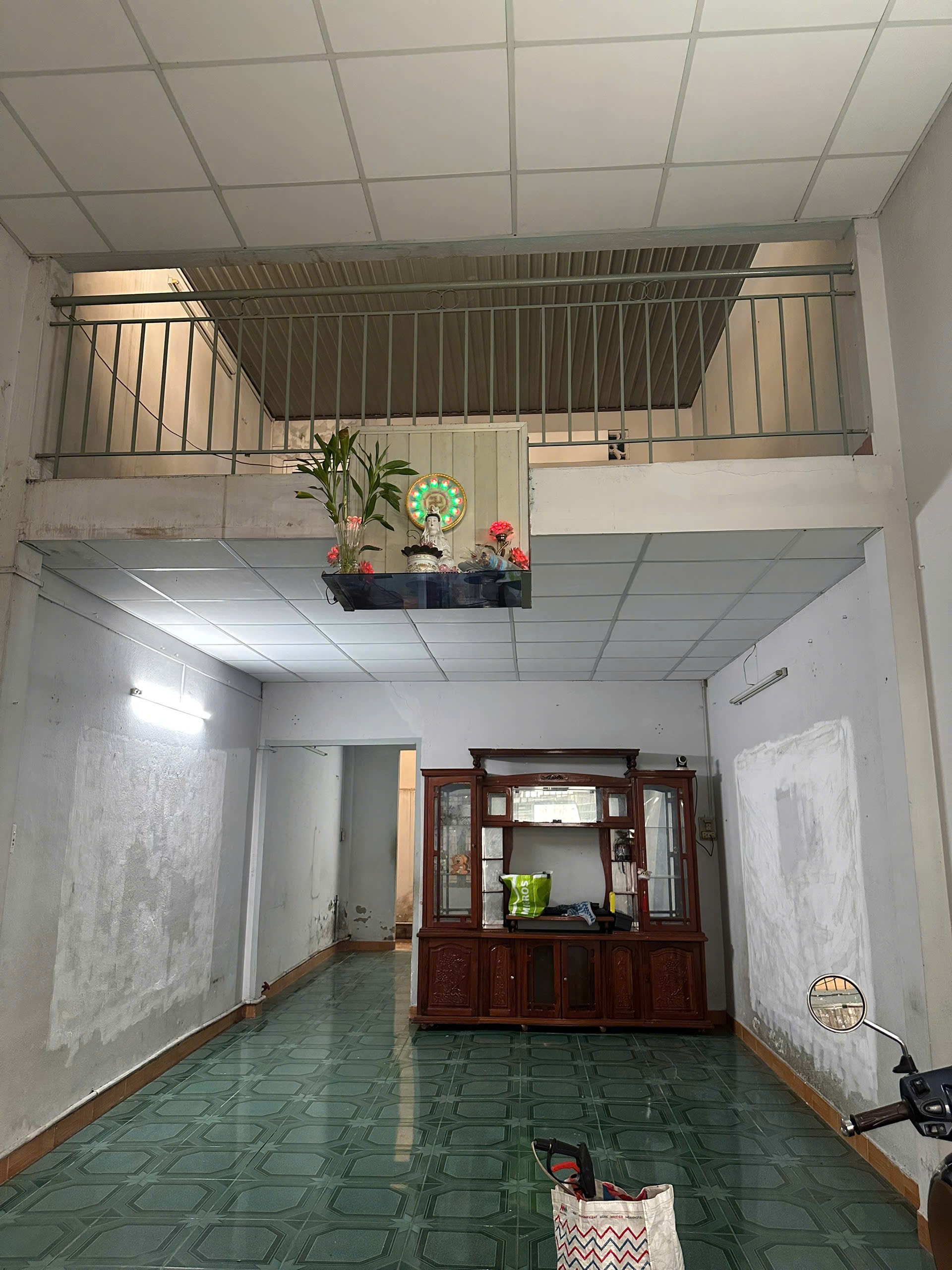 https://batdongsanviet.info.vn/uploads/images/upload/17-08-26/1786932595177_7063360279329286045_7063360279329286045_6a12bc15e07680c89320ebff5ac0de15.jpg