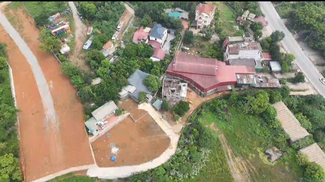 ►  ĐẤT LƯƠNG SƠN – 1.356,6M² | 400M² THỔ CƯ | GIÁ 7,5TR/M²