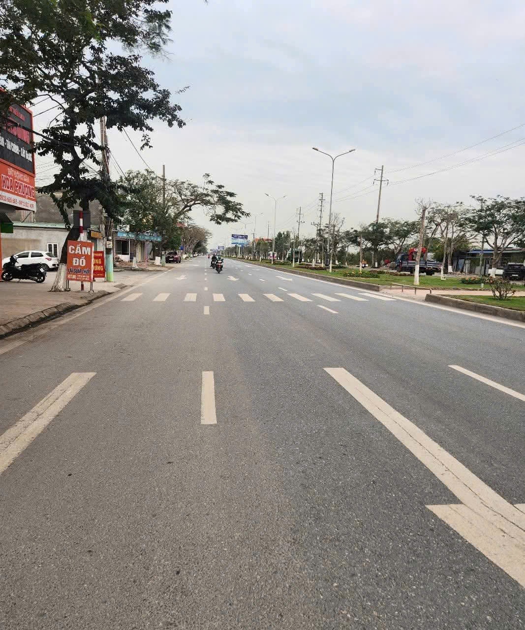 ►  Siêu Phẩm : Lô 2 Đươnf 353 Phạm Văn Đồng .