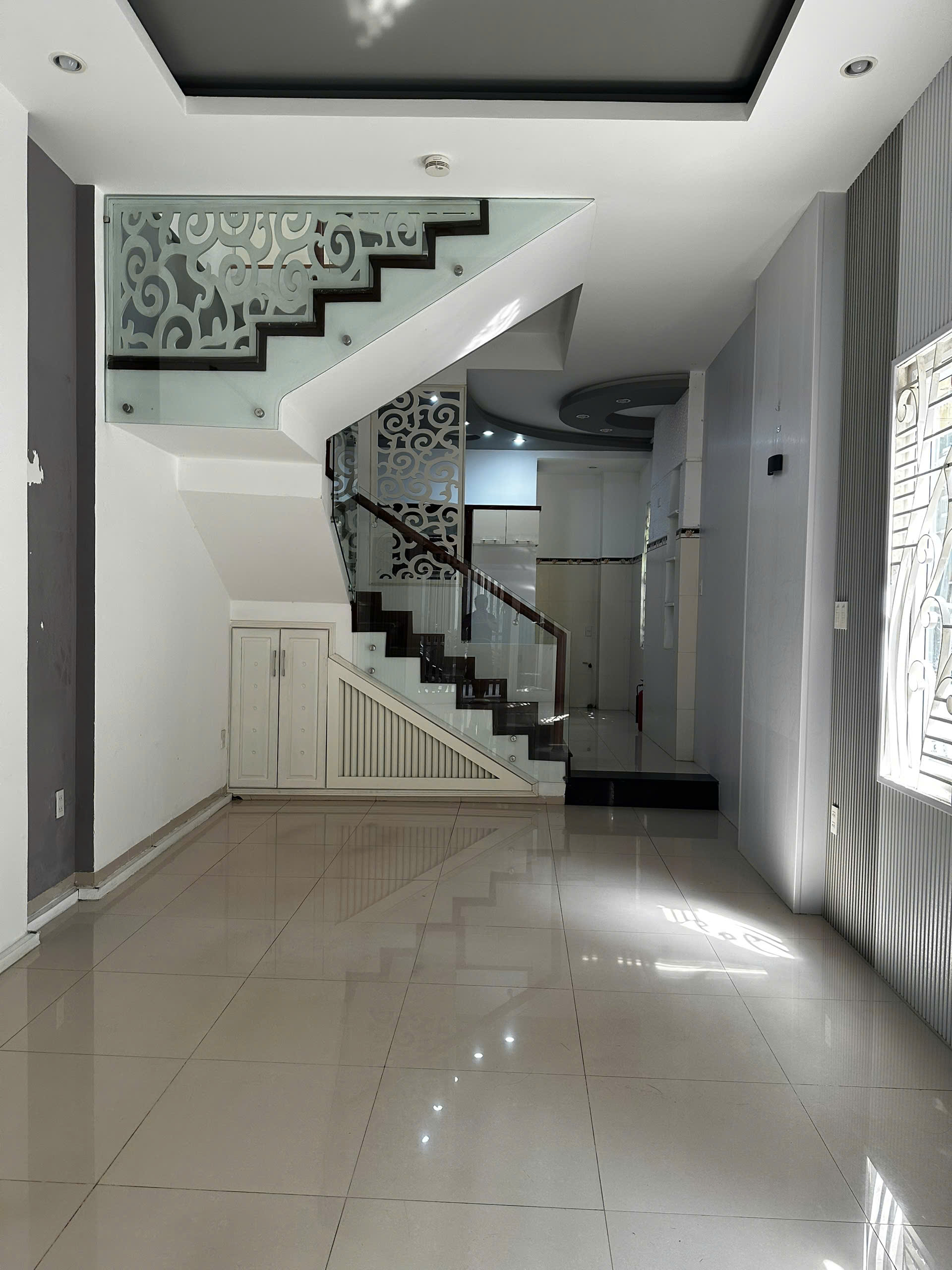 CHO THUÊ NHÀ NGUYÊN CĂN 2 MẶT TIỀN – TRUNG TÂM TP. ĐÀ NẴNG