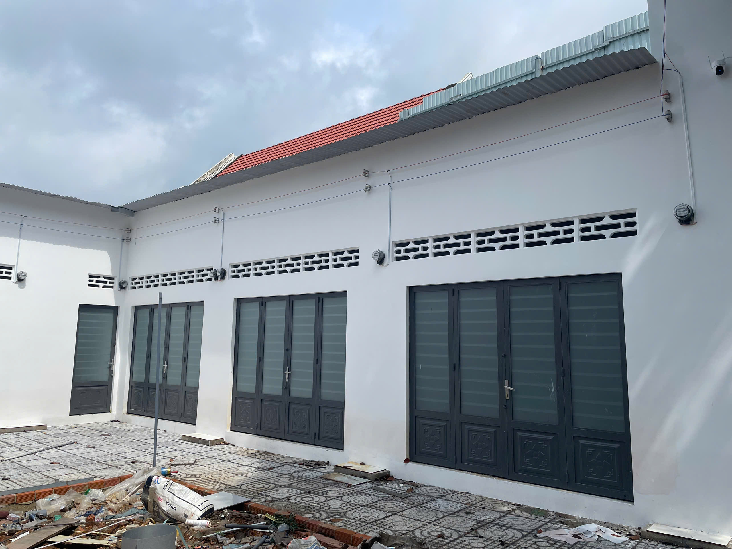 CHO THUÊ DÃY KIOT & PHÒNG TRỌ MỚI XÂY – VỪA Ở VỪA KINH DOANH