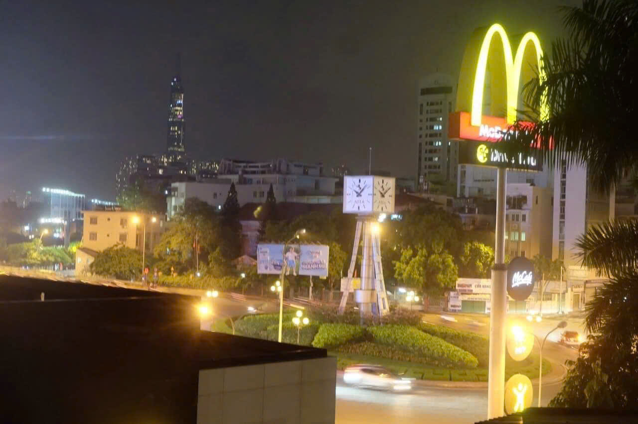 Cho Thuê Phòng 42m2 Full Nội Thất – Quận 1 – Giá Chỉ 6,8 Triệu/Tháng