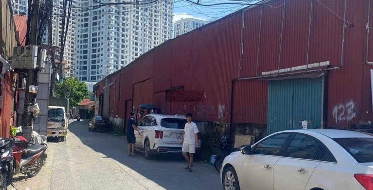 CHO THUÊ MẶT BẰNG KINH DOANH / LÀM KHO – VỊ TRÍ GÓC ĐẸP, GIÁ TỐT