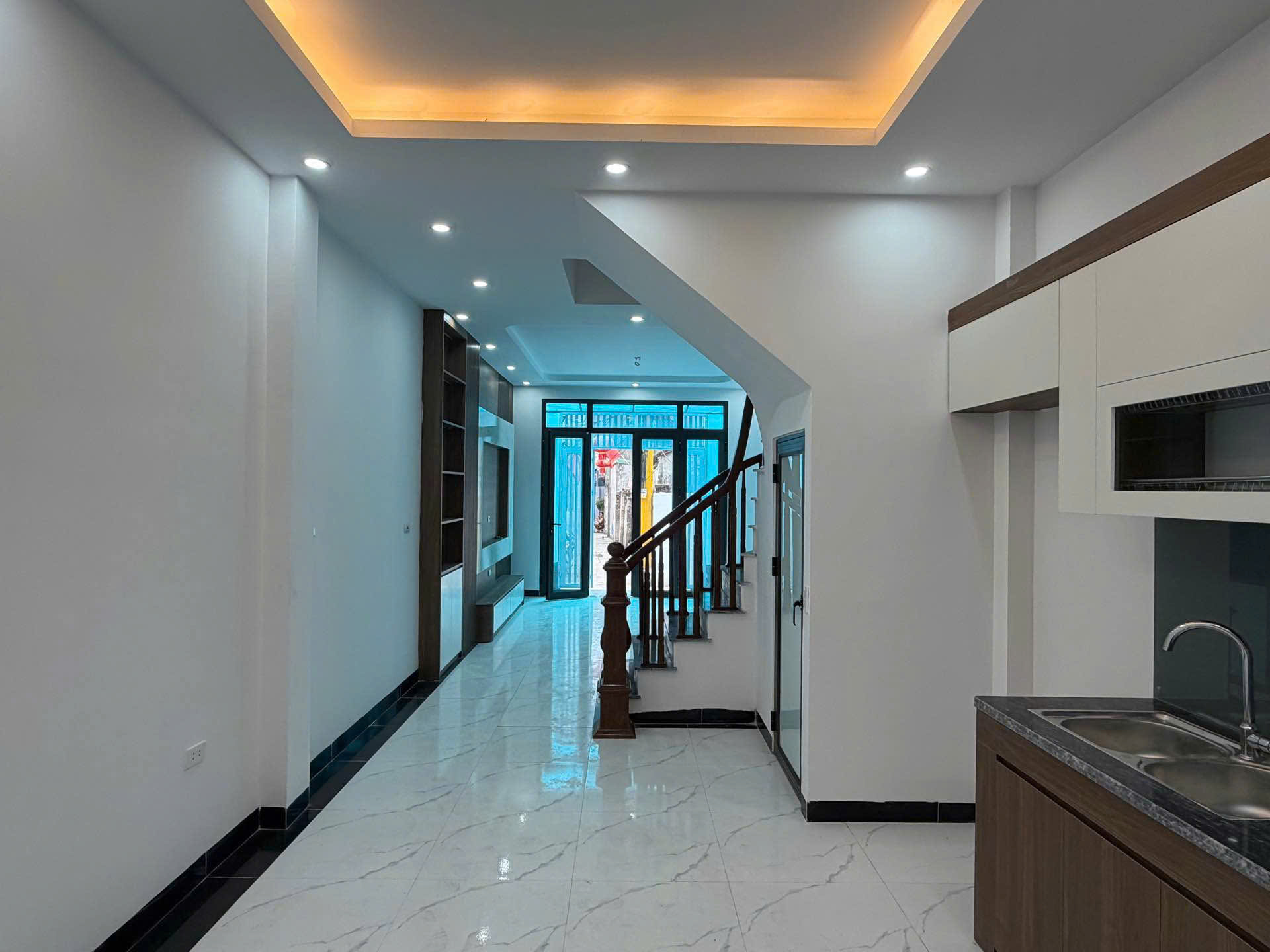 NHÀ ĐẸP ĐẠI ÁNG – Ô TÔ ĐỖ CỬA – 50M² – 4 TẦNG – GIÁ CHỈ 6.95 TỶ