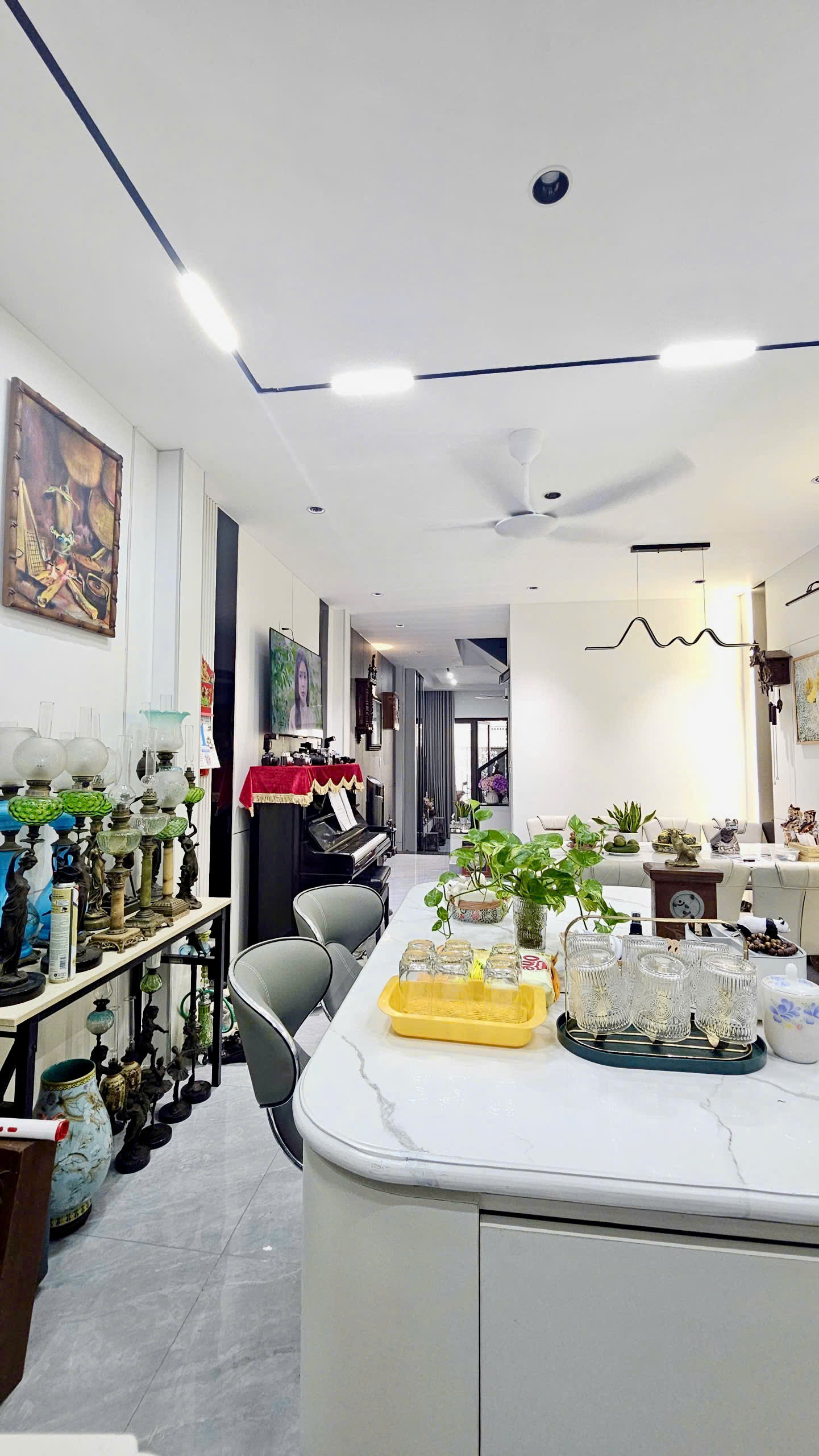https://batdongsanviet.info.vn/uploads/images/upload/19-09-26/1789791729114_4084124245721103989_4084124245721103989_c483f5549b746e7b123446bd3f7b68fc.jpg