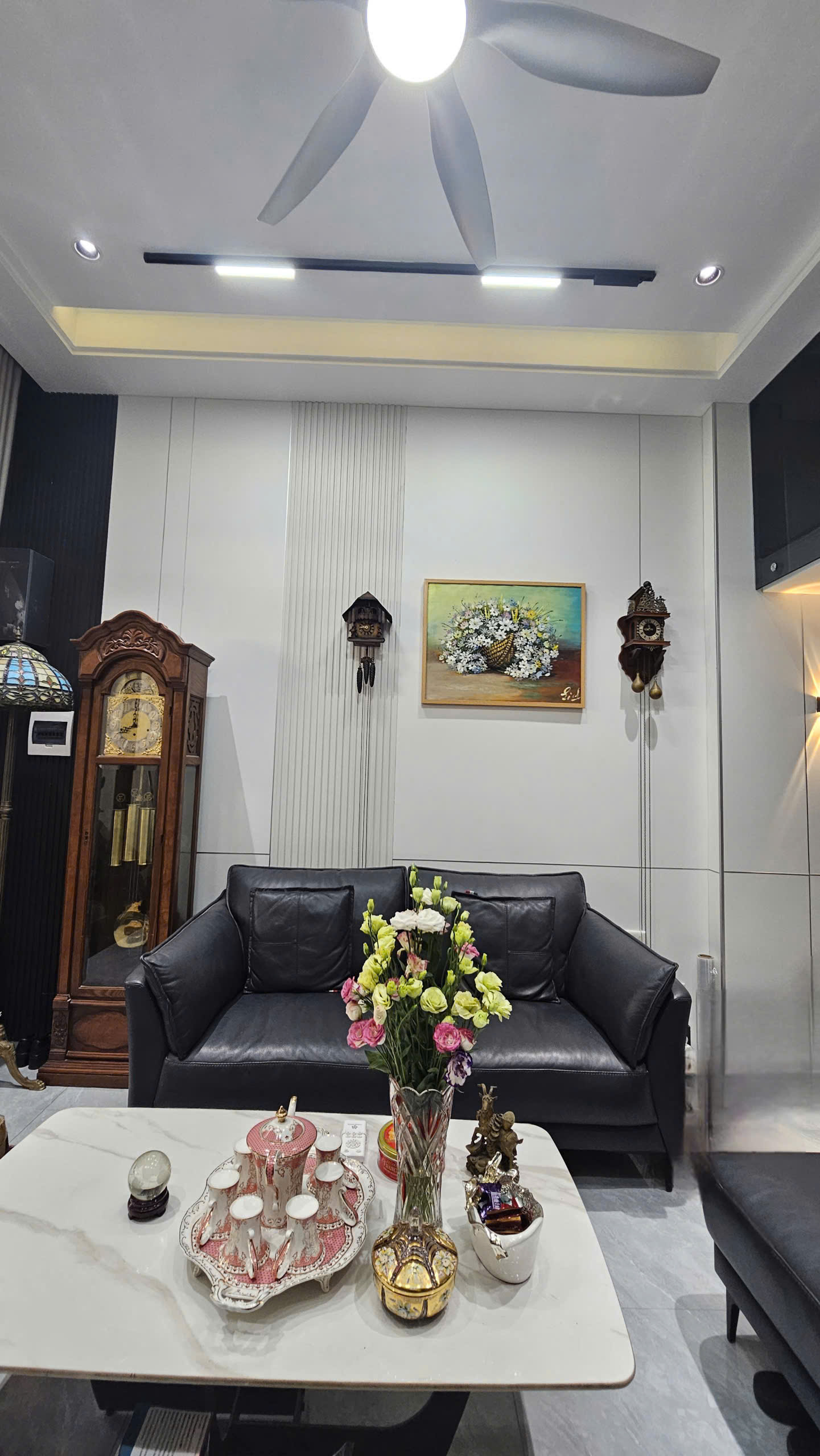 https://batdongsanviet.info.vn/uploads/images/upload/19-09-26/1789791729132_4084124245721103989_4084124245721103989_7f7a3ffc16f0306c7a95411481face3a.jpg