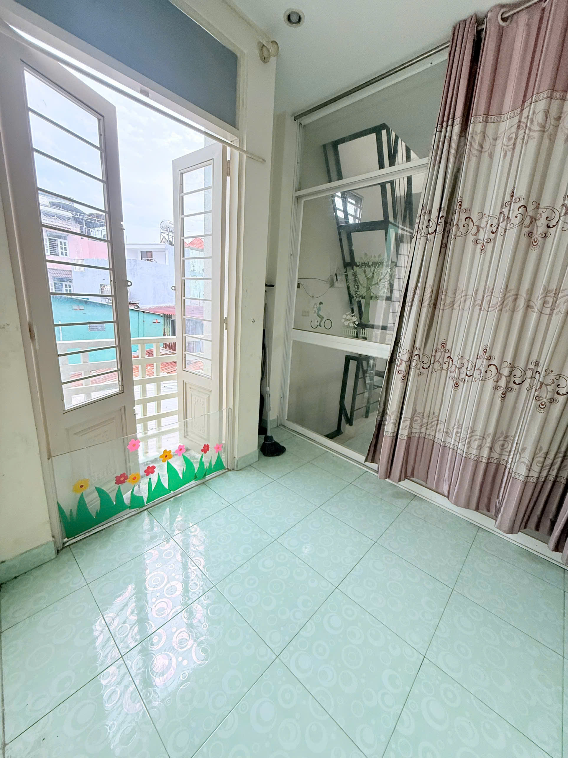 https://batdongsanviet.info.vn/uploads/images/upload/19-10-26/1WUpukrIehR5Nm926lqCOEvVtz0ZiK8OakKMsiTOMoxNHQUwxhx5igU0TMy6s5CDO2V.jpg