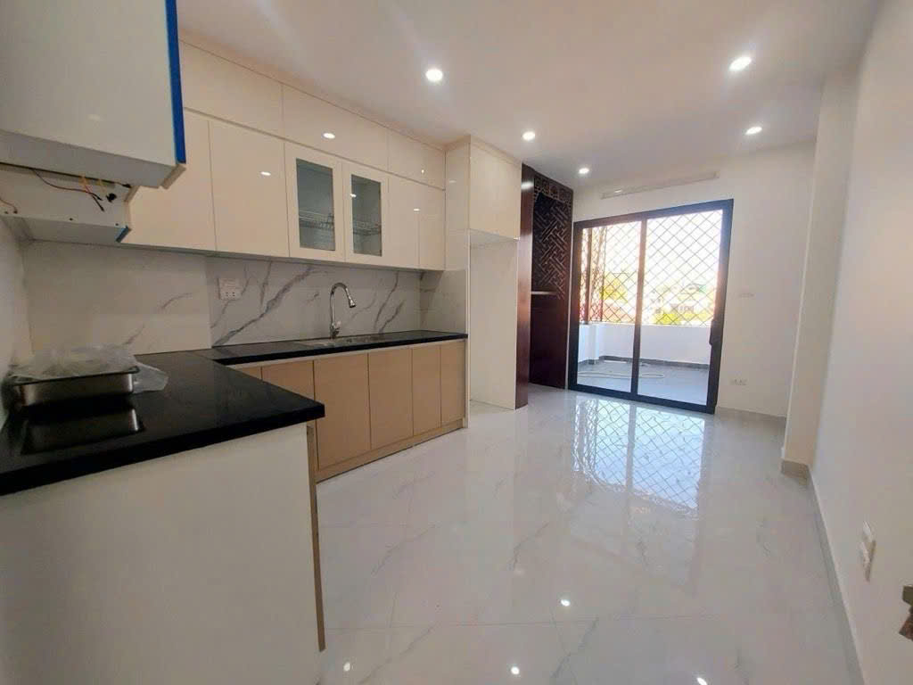 SIÊU PHẨM GIÁP BÁT – NHÀ ĐẸP 5 TẦNG THANG MÁY – FULL NỘI THẤT – CHỈ VIỆC XÁCH VALI VỀ Ở