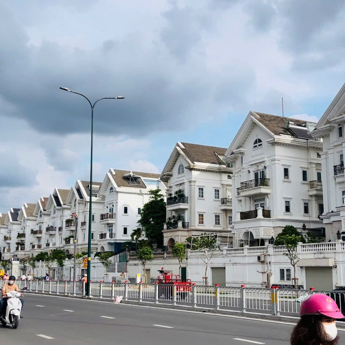 Cho Thuê Văn Phòng 30m² – Mặt Tiền Dương Quảng Hàm – 8 Triệu/Tháng