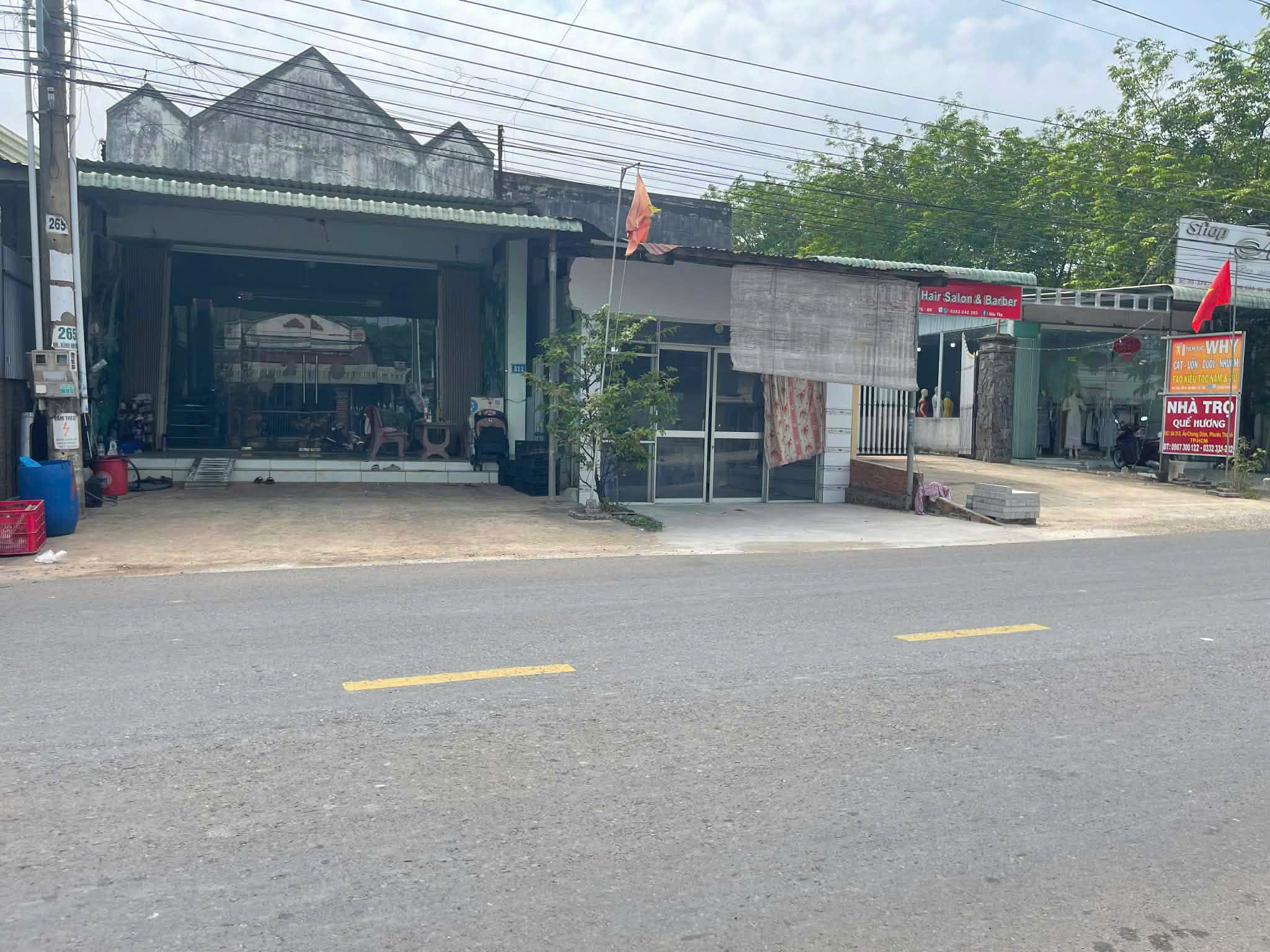 Cần bán gấp đất có sẵn 2 căn nhà đang cho thuê tại An Thái, Phú Giáo.