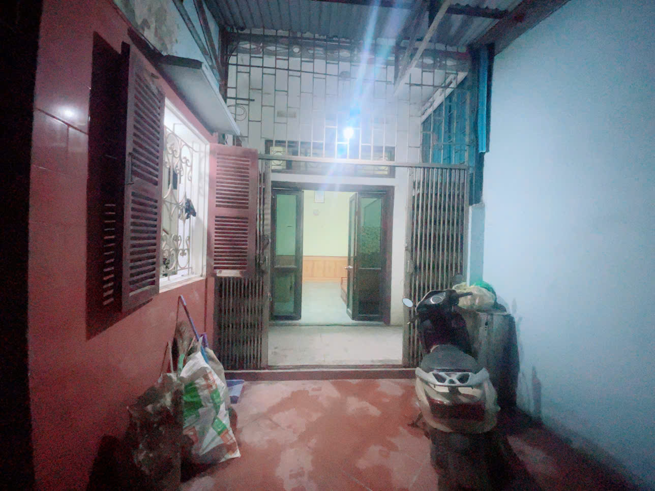 https://batdongsanviet.info.vn/uploads/images/upload/20-07-26/1784432319121_4891621175856776849_4891621175856776849_36abba41734c8bd1d1fe1138f79ce07e.jpg