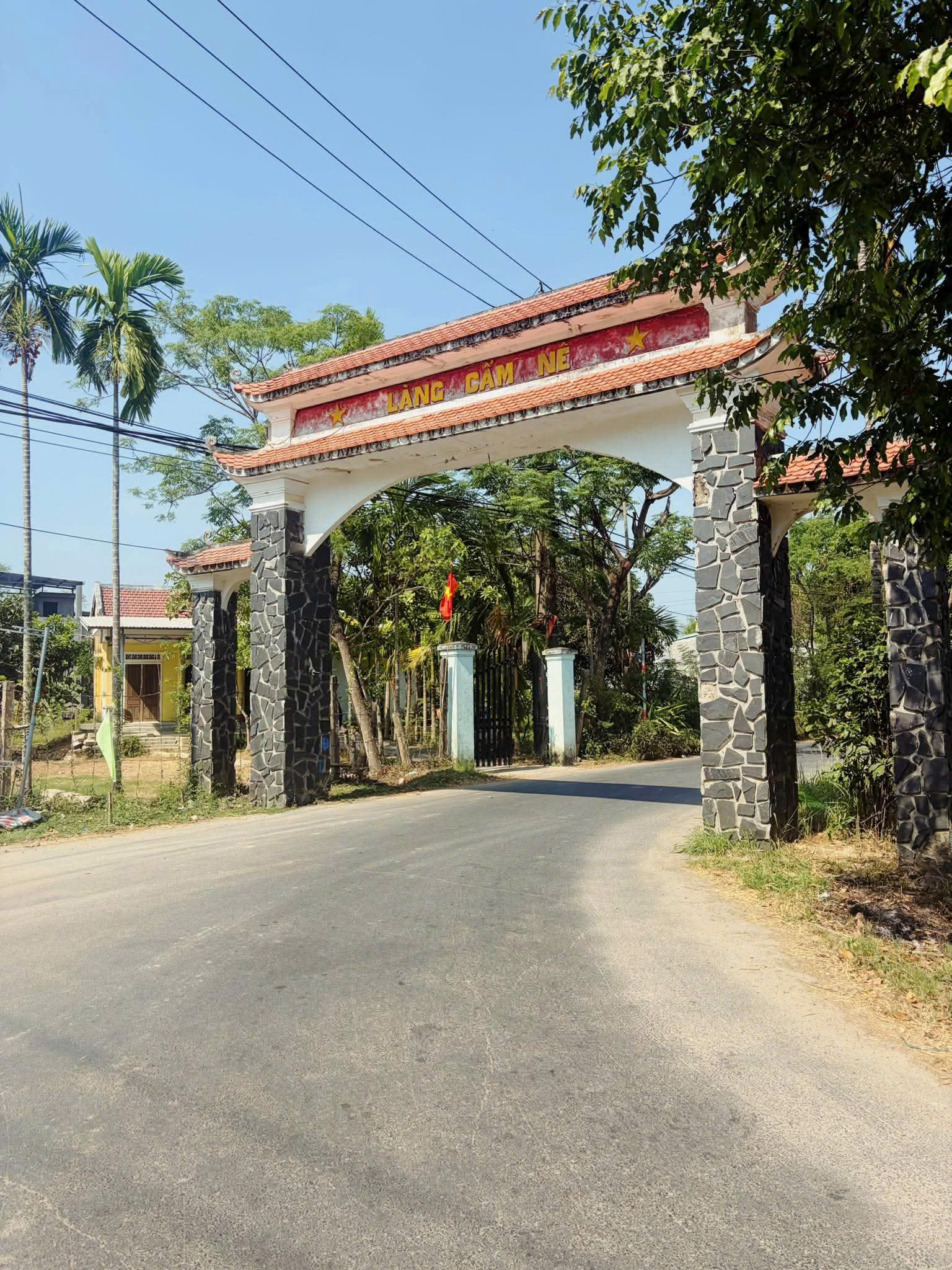 https://batdongsanviet.info.vn/uploads/images/upload/20-08-26/2aOboQslRlz23Sd6tJBETcRYRPolmX3CaE7zKm5w.jpg