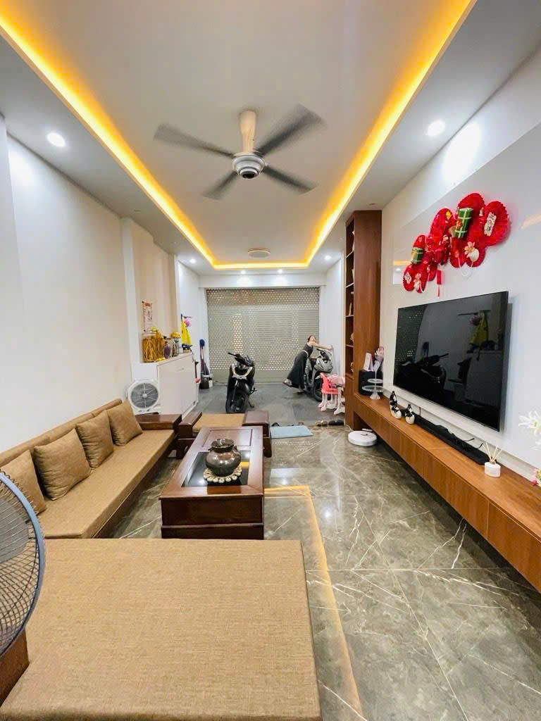 Nhà phố Thượng Thanh phường Việt Hưng Long Biên