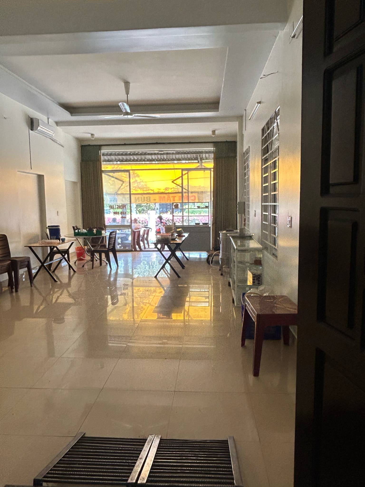 Cho thuê mặt bằng kinh doanh vị trí đắc địa, mặt tiền đường ĐT741, ngay trung tâm thị trấn Phước Vĩnh, huyện Phú Giáo.
