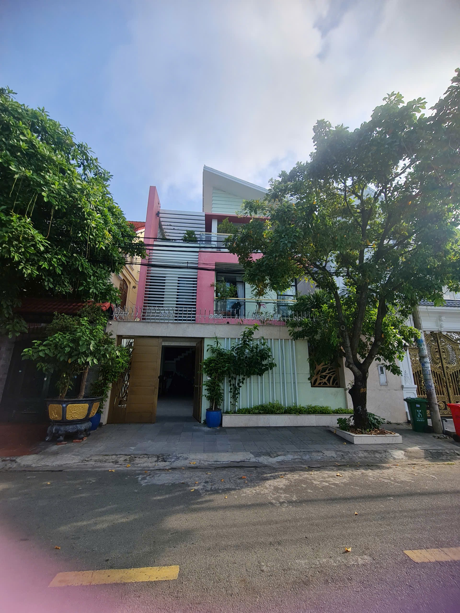 https://batdongsanviet.info.vn/uploads/images/upload/22-07-26/gen-h-z8069522027311_6bd7345e9b30e162bfc5e8d01851f871.jpg