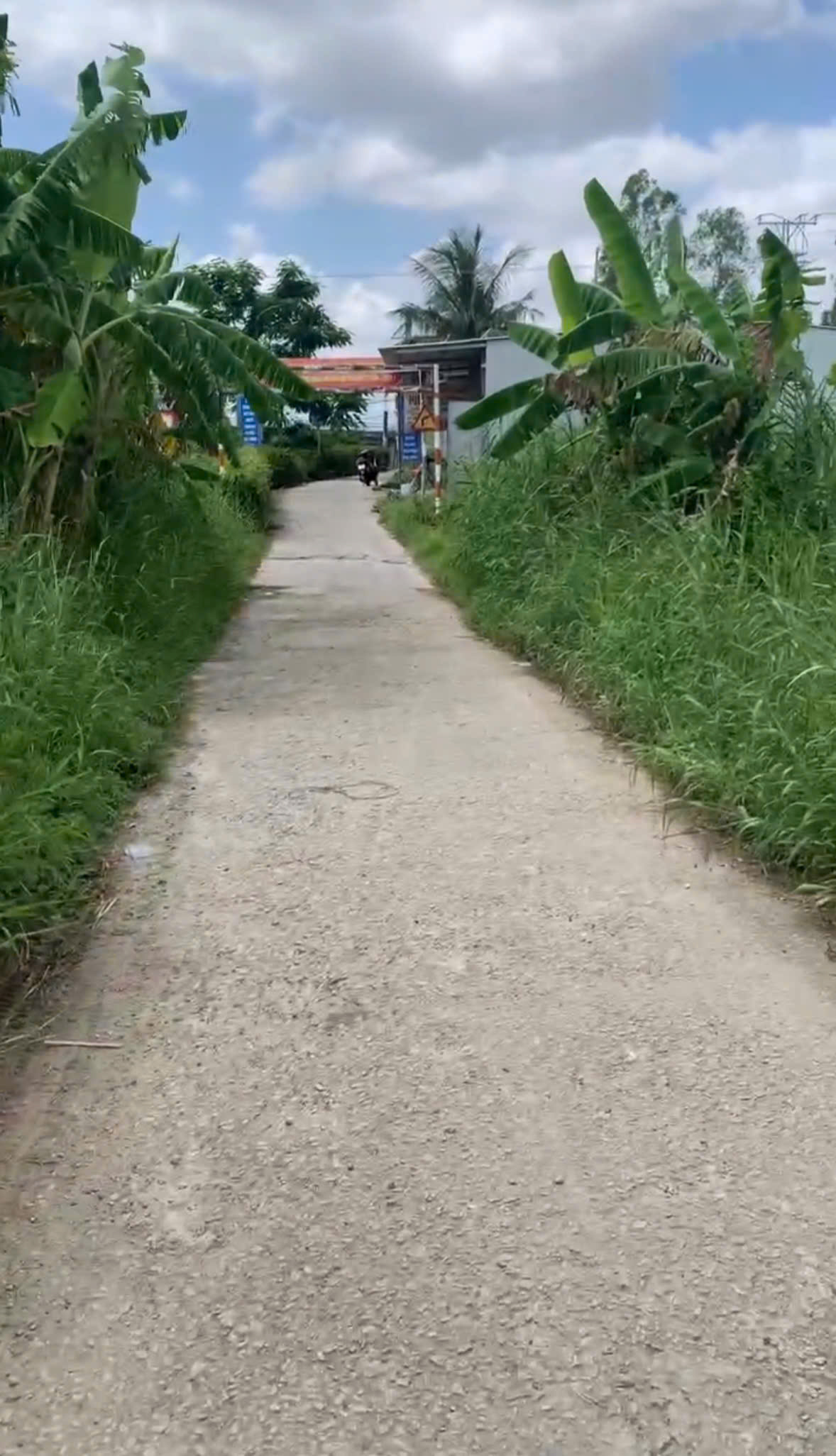 https://batdongsanviet.info.vn/uploads/images/upload/22-09-26/1790043382861_7063360279329286045_7063360279329286045_7ddf22c961a69d83e0cd06e8802dfc4c.jpg