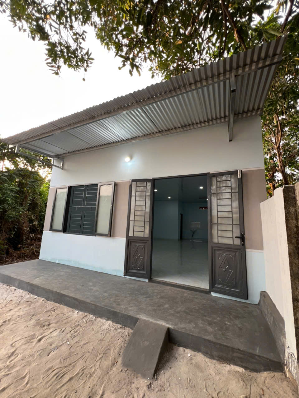 CHO THUÊ NHÀ MỚI – DIỆN TÍCH LỚN – GIÁ CỰC TỐT