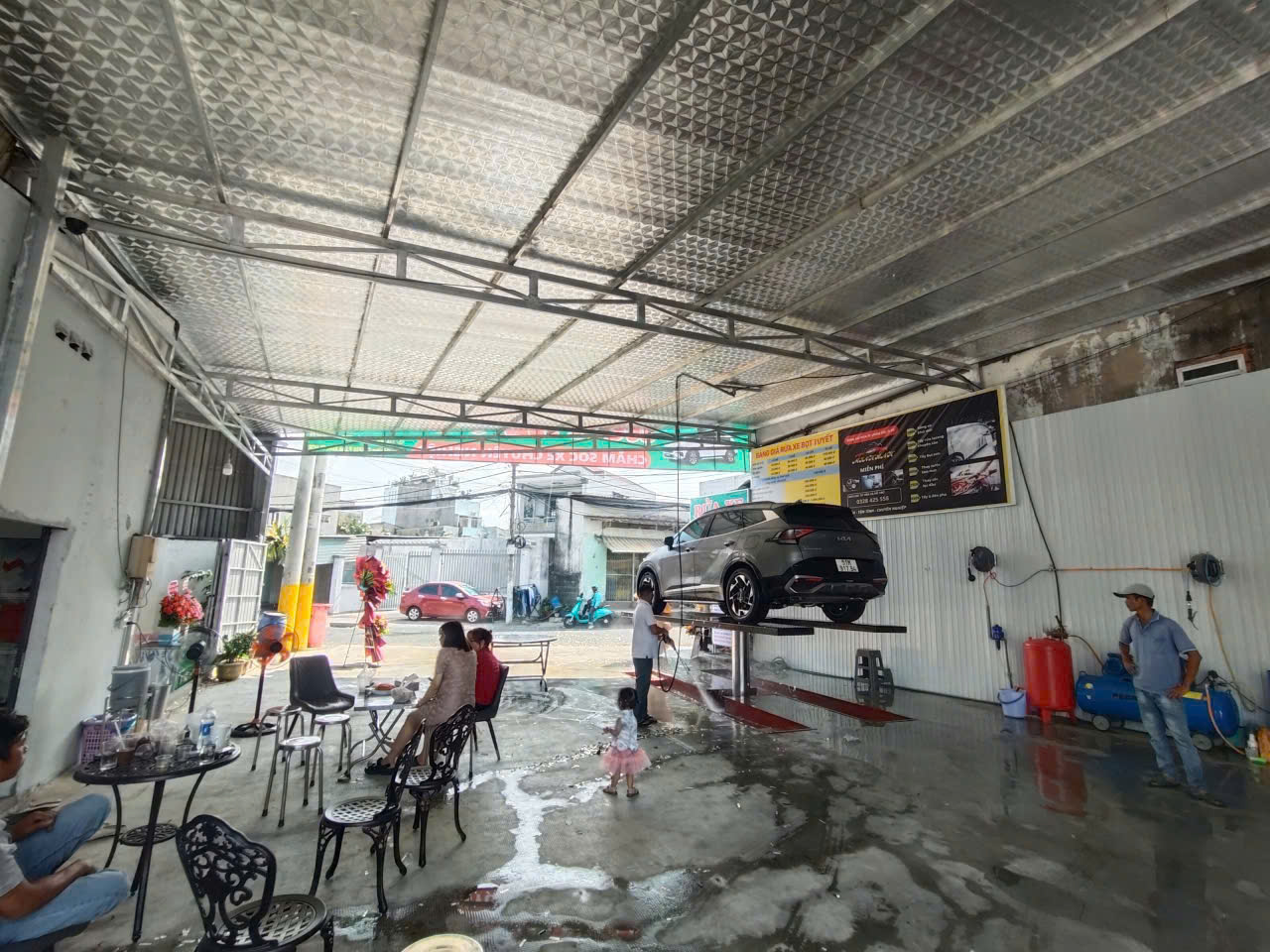 https://batdongsanviet.info.vn/uploads/images/upload/23-06-26/z7965728438223_be4654bda93dcf59d367995143ab092b.jpg