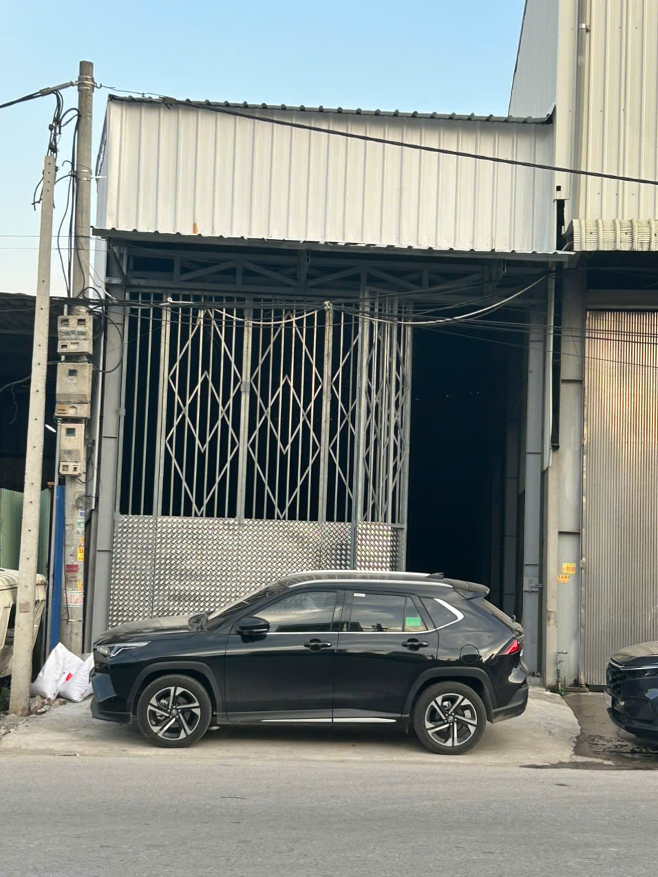 CHO THUÊ NHÀ XƯỞNG MẶT ĐƯỜNG QL39 – VỊ TRÍ ĐẮC ĐỊA