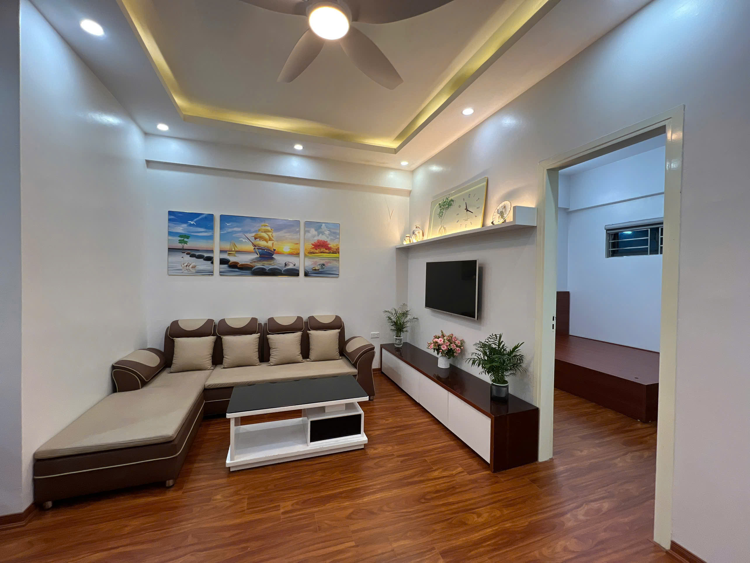 BÁN CĂN HỘ 2PN VIEW HỒ LINH ĐÀM – FULL NỘI THẤT