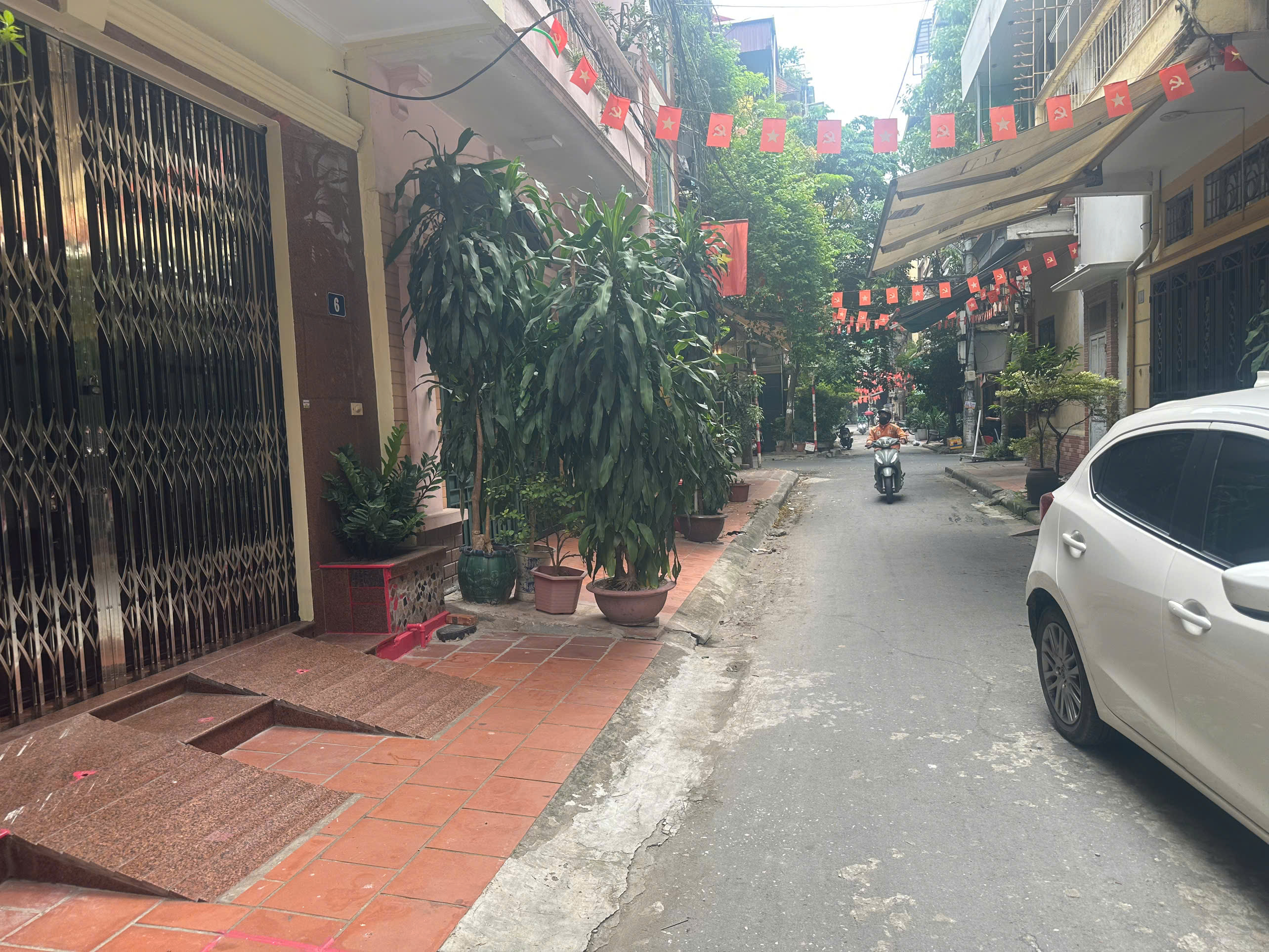 https://batdongsanviet.info.vn/uploads/images/upload/24-09-26/1790210327567_2483761716547827616_2483761716547827616_cf99eaaee6ad4f5070cf97cde9e0d9f9.jpg
