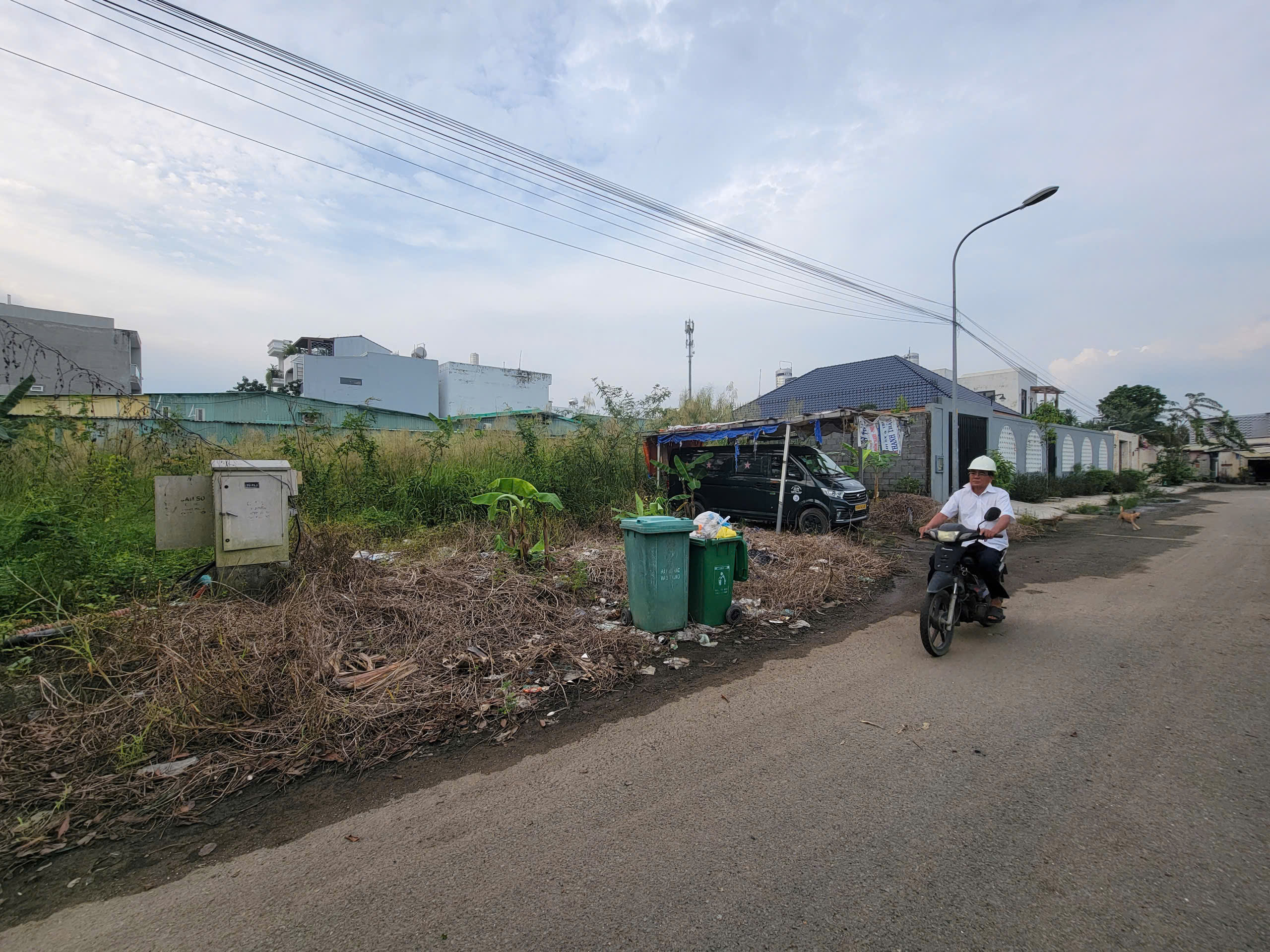 BÁN ĐẤT CHÍNH CHỦ – NGAY ÔNG THOÀN, QUẬN 9 – VỊ TRÍ TRUNG TÂM, 2 MẶT TIỀN ĐƯỜNG NHỰA