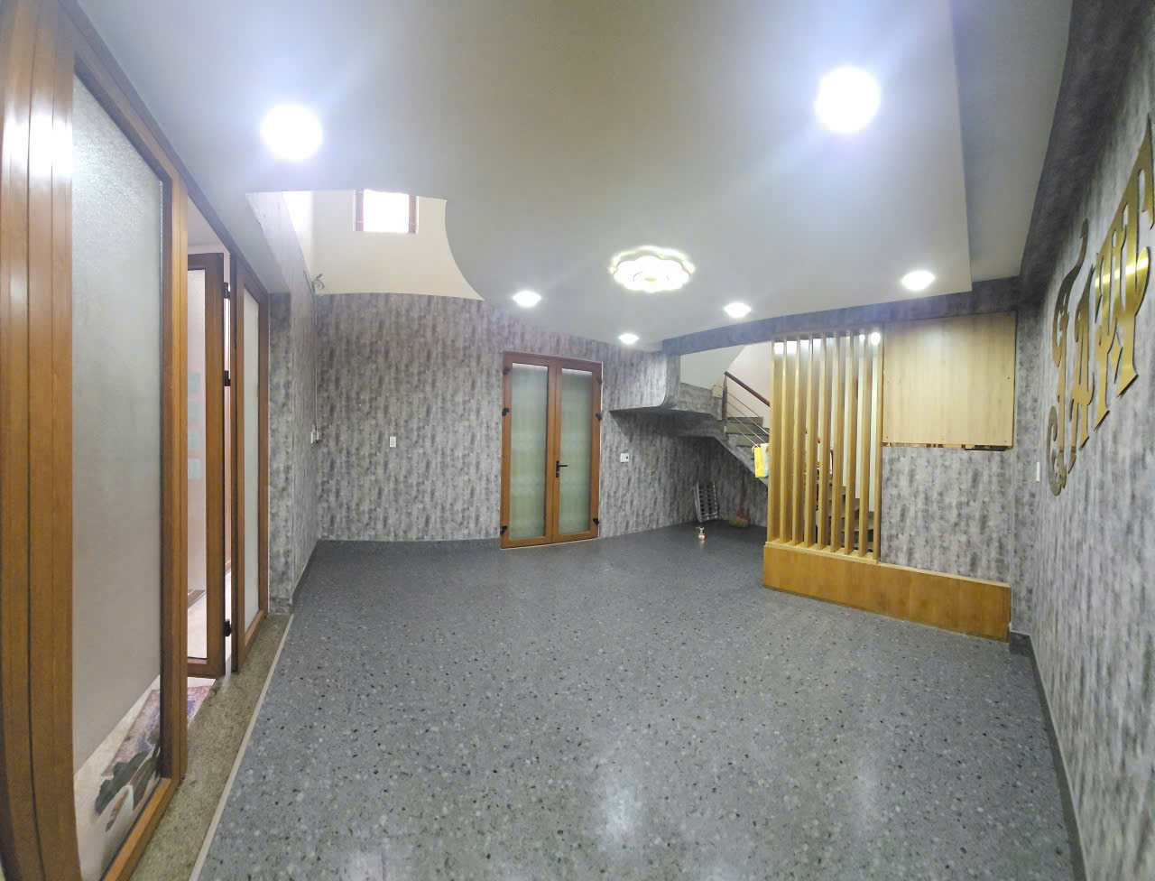 Chính chủ cho thuê nhà góc 2 mặt tiền hẻm xe hơi – Huỳnh Văn Bánh - Hoàng Sa, Quận Phú Nhuận