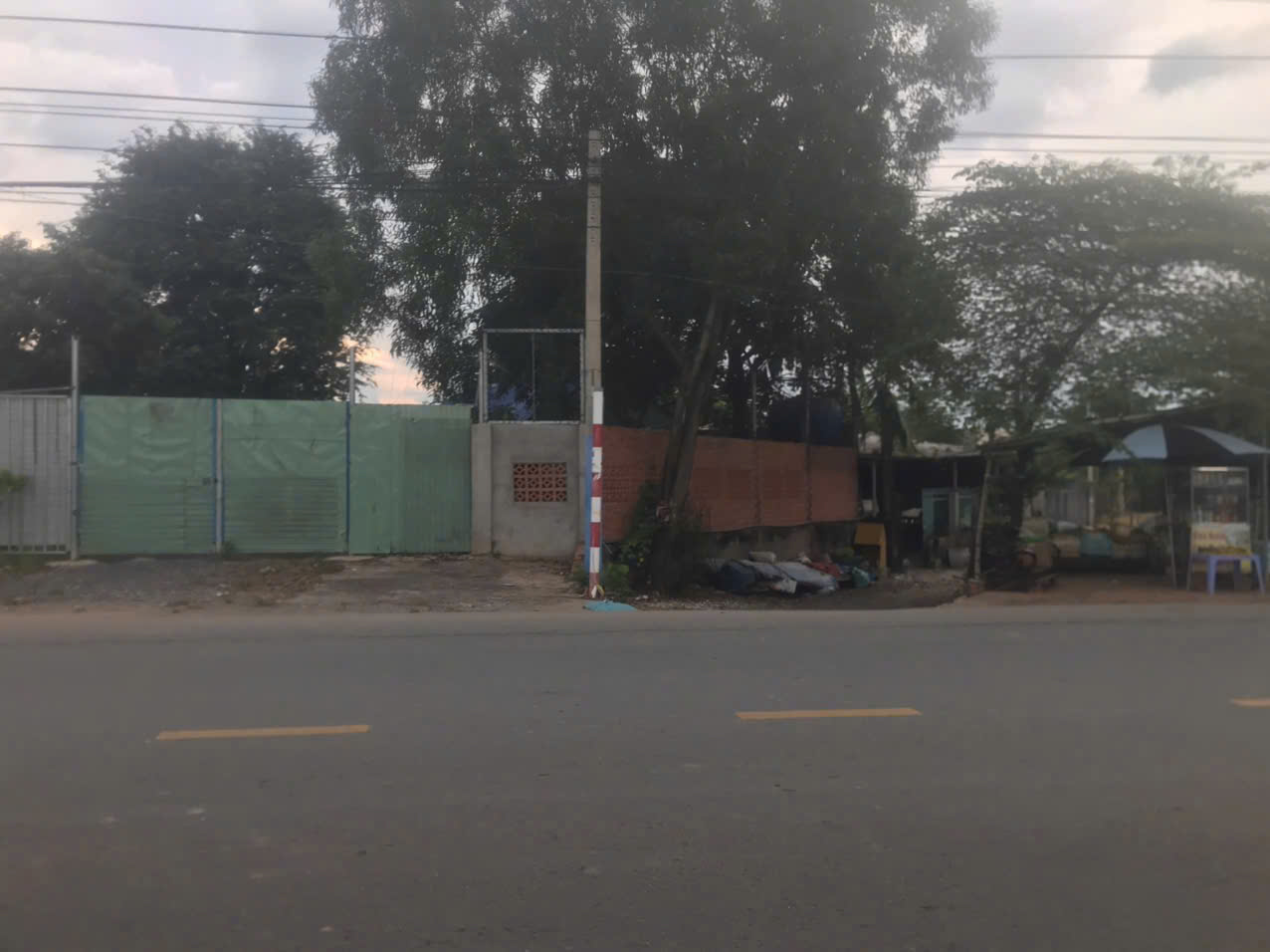 Bán gấp đất nền 400m2 tại Nguyễn Thị Tươi, Tân Bình, Dĩ An, Bình Dương, 21,5 triệu VND