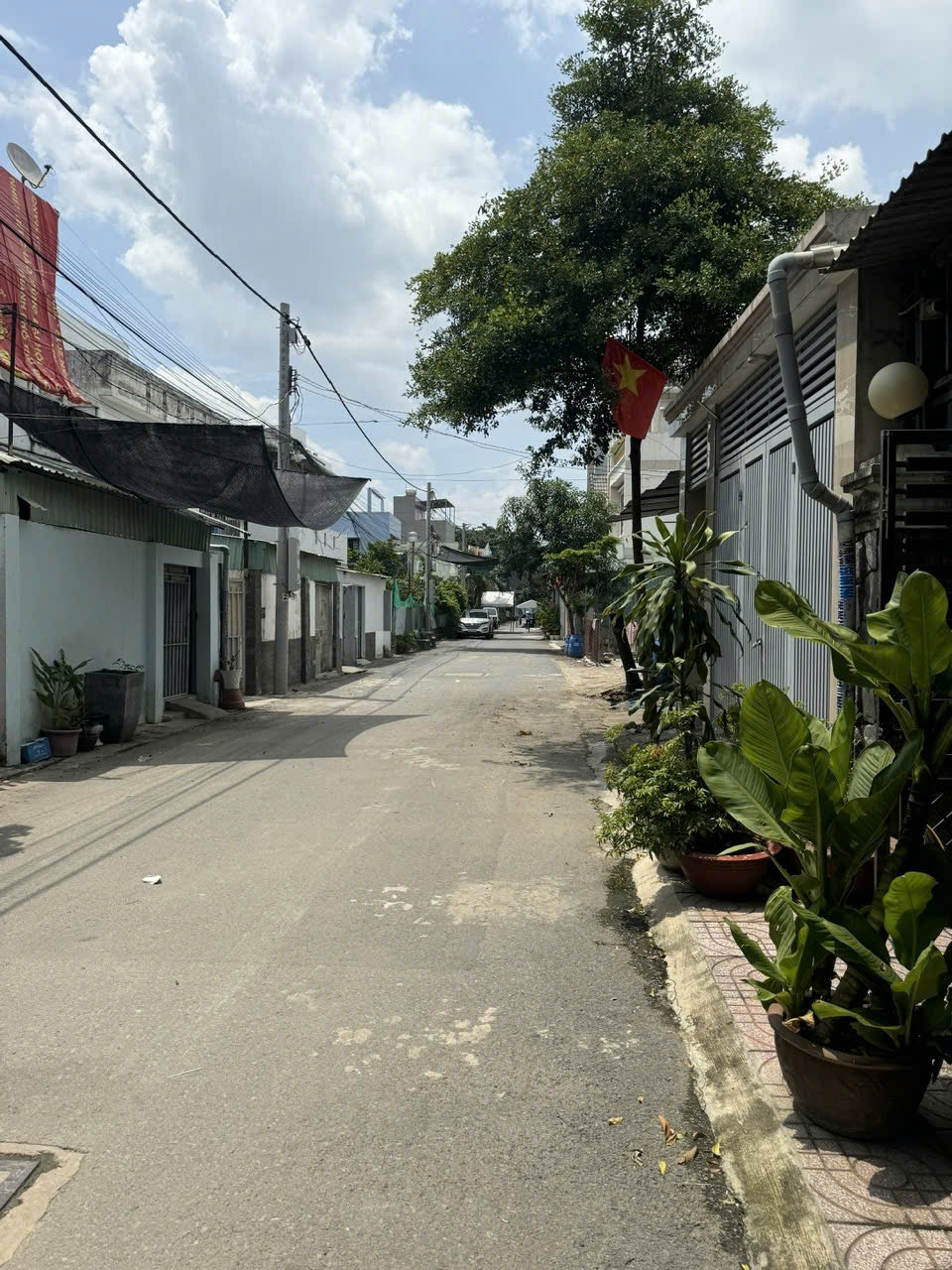https://batdongsanviet.info.vn/uploads/images/upload/25-08-26/1787660129762_1013251562596219925_1013251562596219925_939120d0b309c973bfe2c5d50426164d.jpg