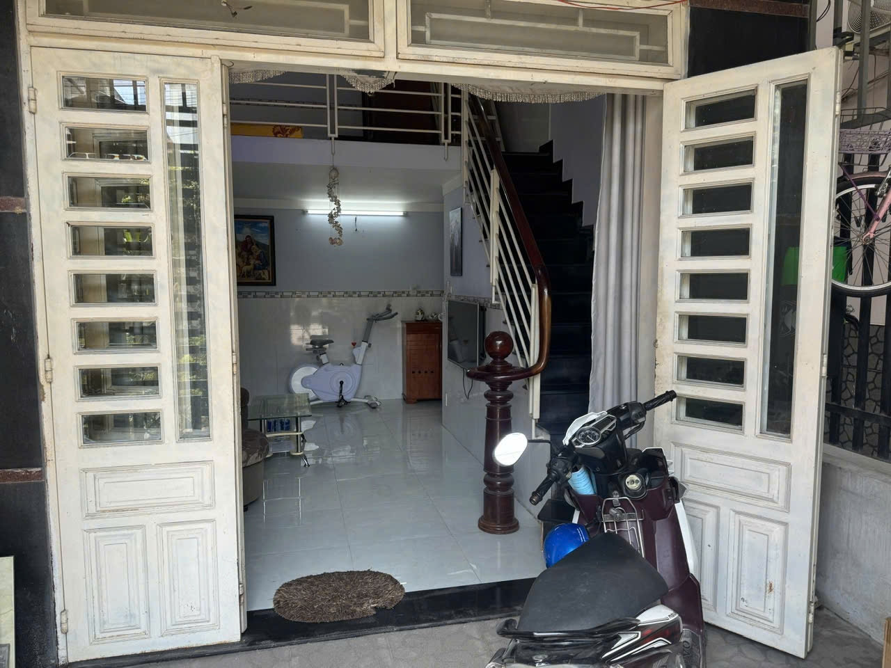 https://batdongsanviet.info.vn/uploads/images/upload/25-08-26/1787660129976_1013251562596219925_1013251562596219925_53394263a4bb1f798182df44a2716d2f.jpg