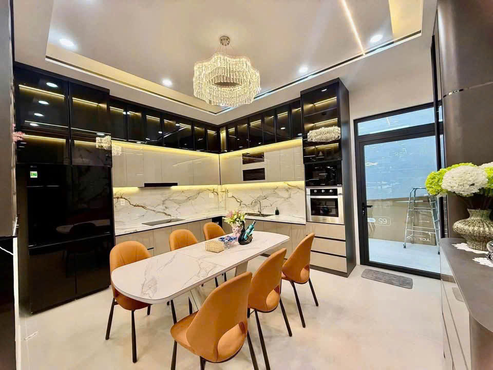https://batdongsanviet.info.vn/uploads/images/upload/25-09-26/1790303058690_6045605184717564681_6045605184717564681_7b7398db63c8ea64b089cdf5a69eddbc.jpg
