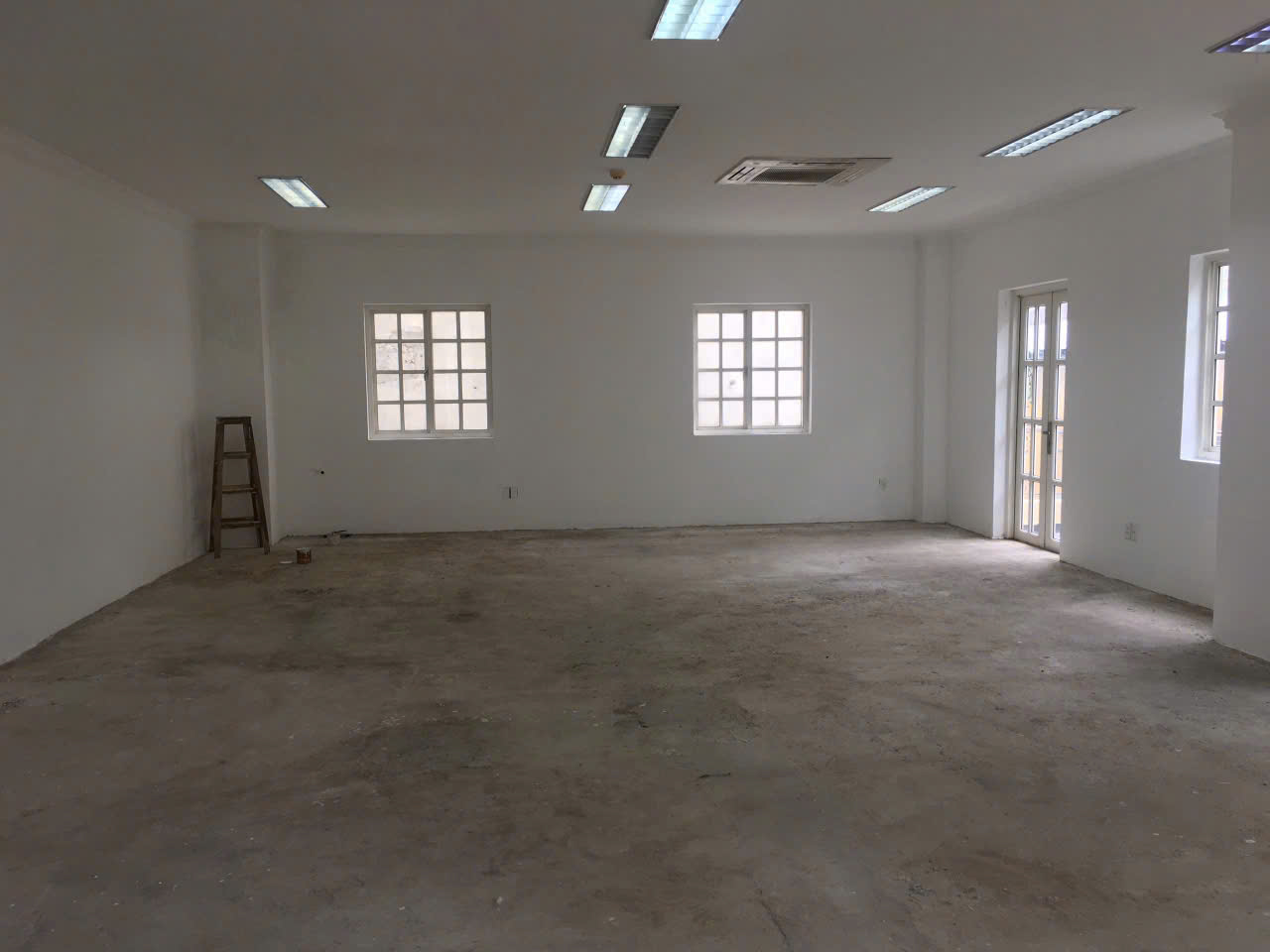 Cho thuê văn phòng 165m² Nguyễn Huy Tưởng – giá tốt, vị trí đẹp