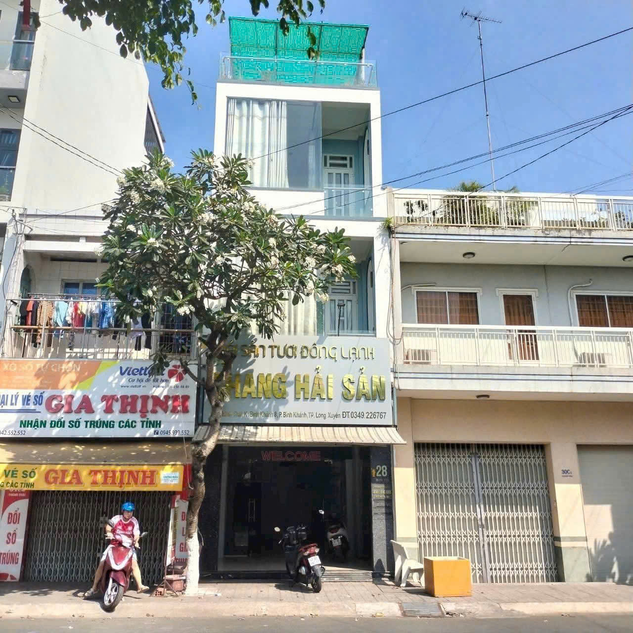 ►  Bán căn nhà 4 lầu Thuận tiện kinh doanh mặt LỘ &  MẶT CHỢ - BÌNH KHÁNH- LONG XUYÊN - AN GIANG