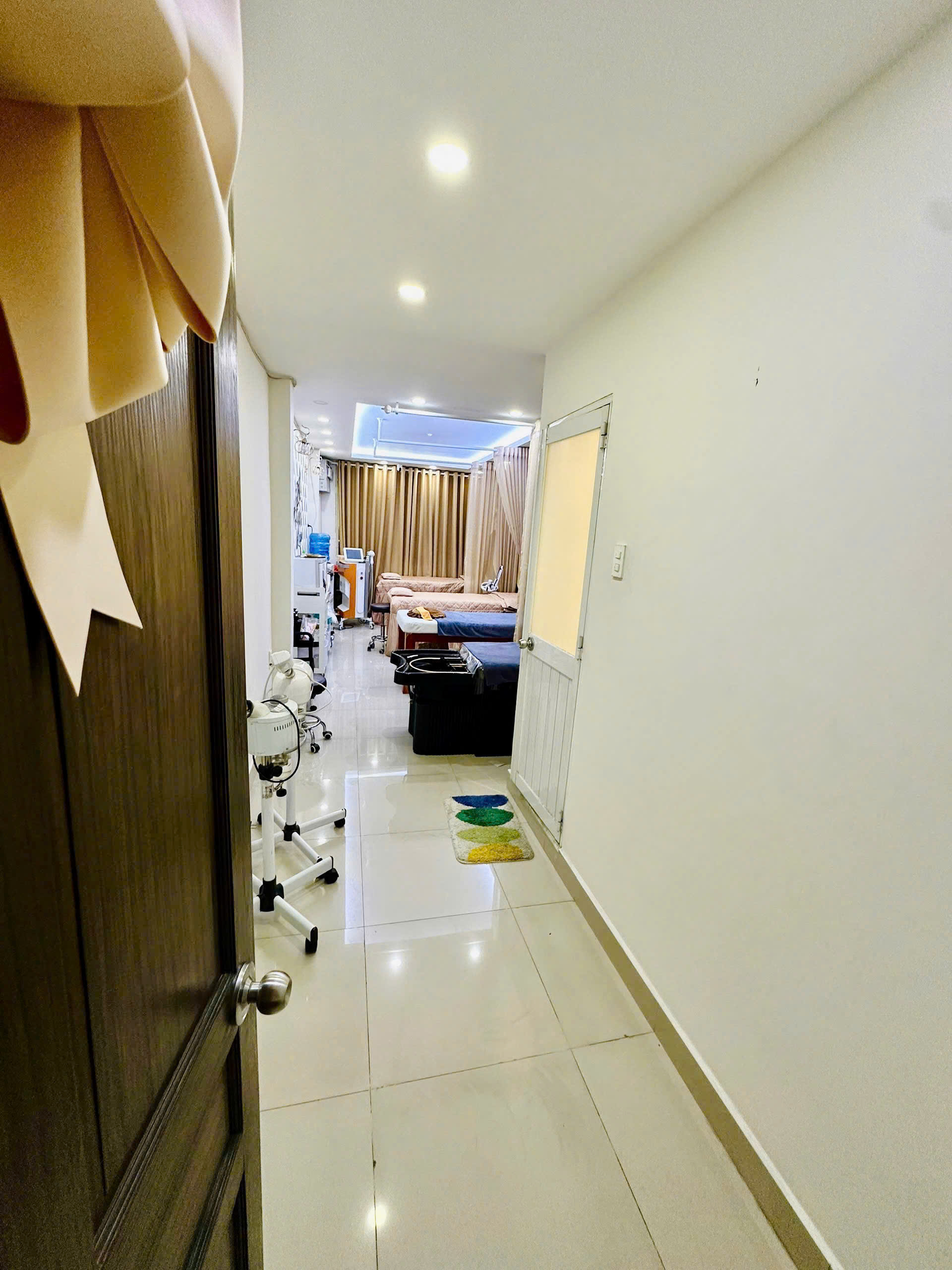 https://batdongsanviet.info.vn/uploads/images/upload/26-08-26/1WUpukk7RHgQ6BZ8VlmOqR9WgOWiTqRdp06Bm7jMbpx1YZ7anrR1DJIbHUA0LFgt606.jpg