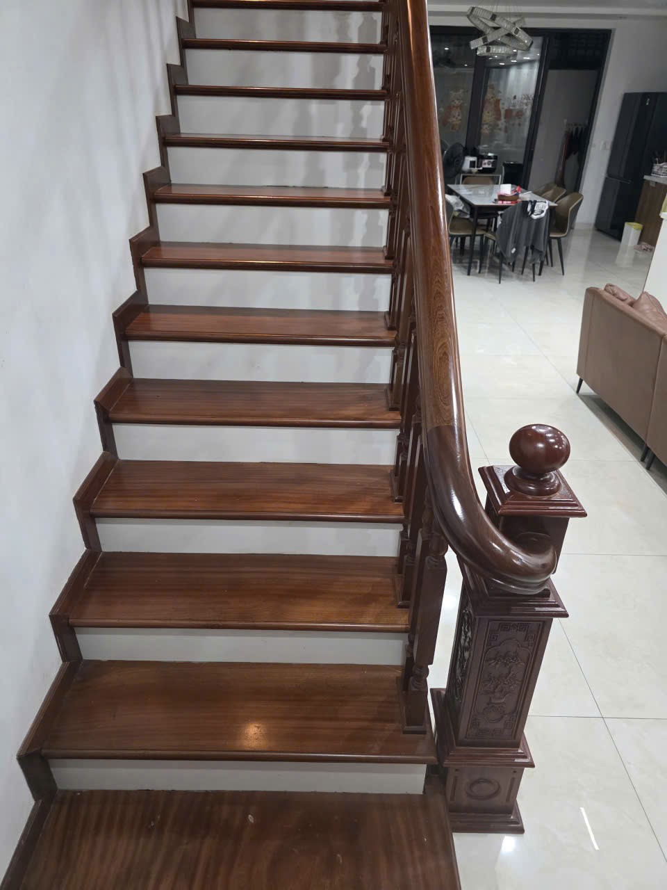 https://batdongsanviet.info.vn/uploads/images/upload/26-10-26/1793008954665_6196411025315630612_6196411025315630612_h.jpg