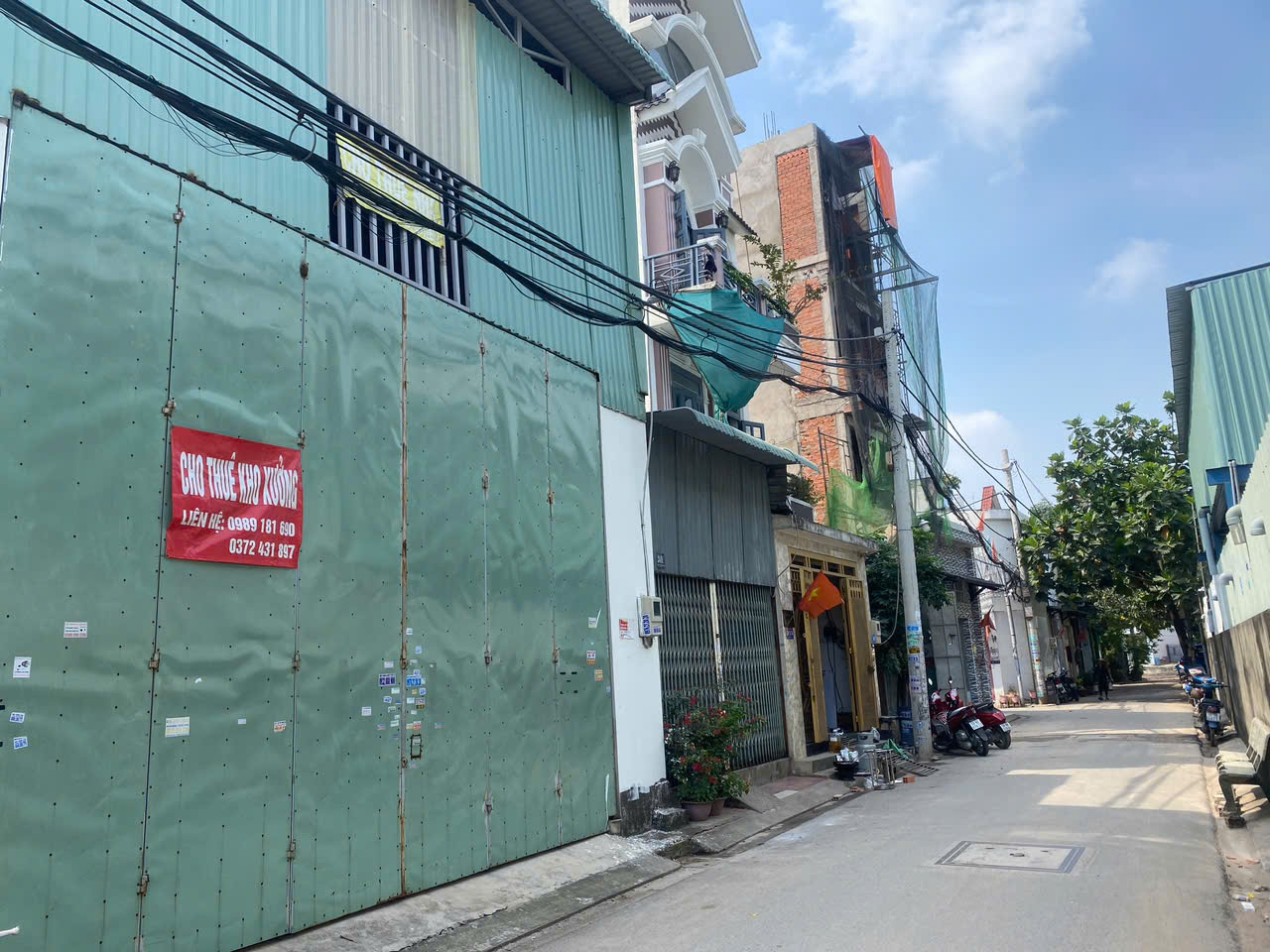 Cho thuê kho góc 2 mặt tiền, vị trí thuận tiện xe tải ra vào 24/7, khu Bình Trị Đông A, quận Bình Tân.