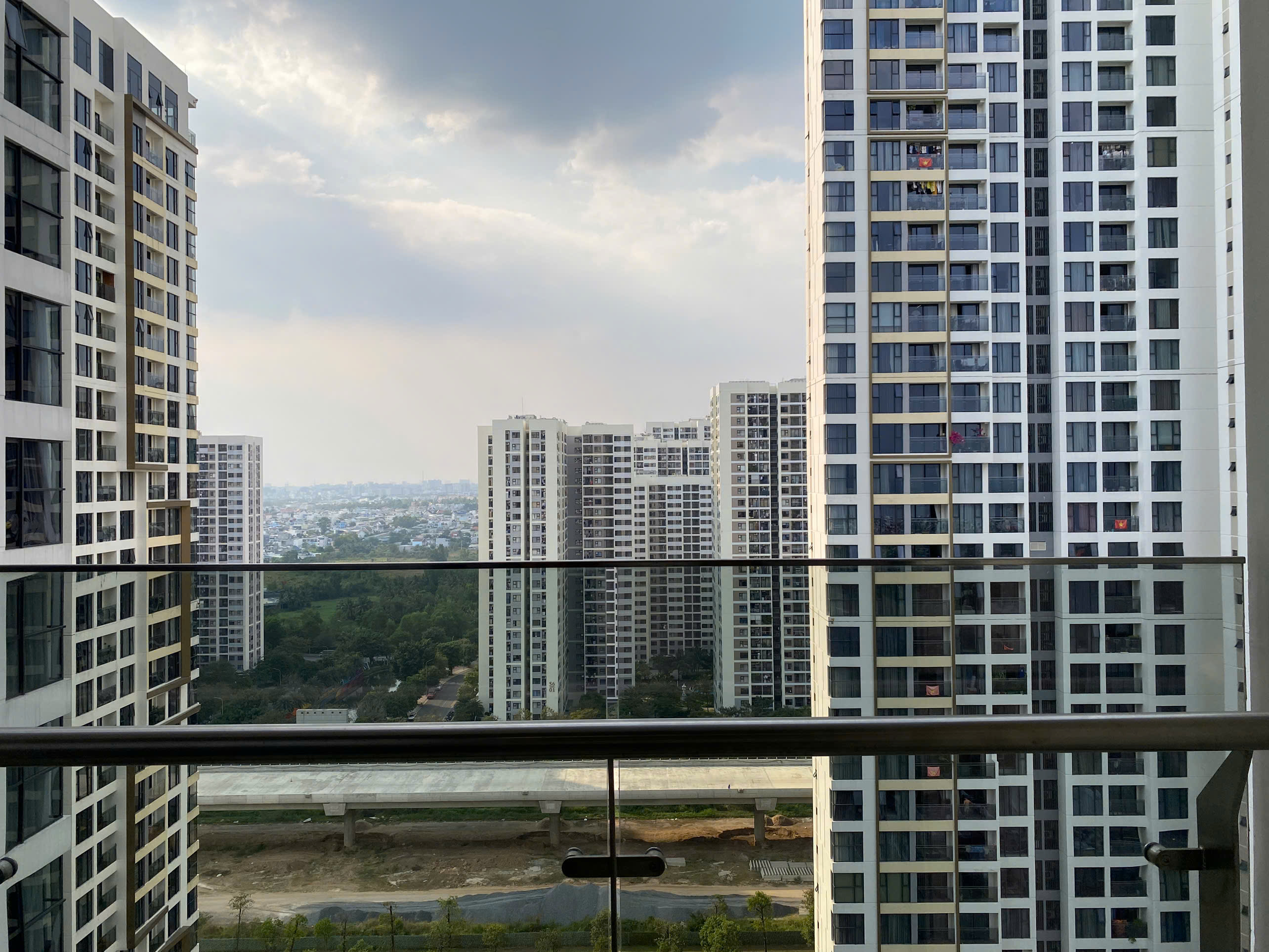 ► CHO THUÊ CĂN HỘ 2PN,2WC – FULL NỘI THẤT – MASTERI CENTRE POINT