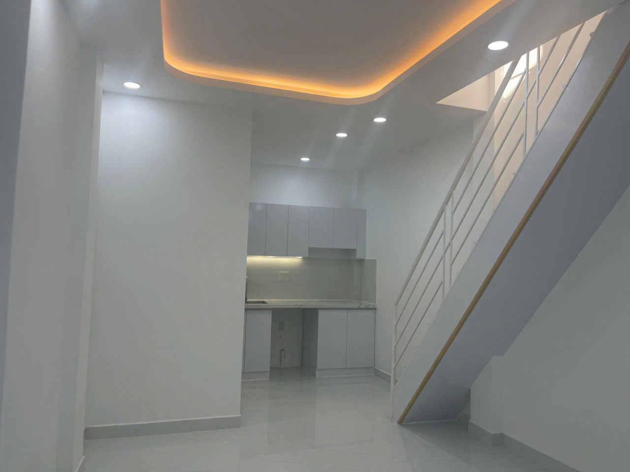 BÁN NHÀ GẦN VINCOM THỦ ĐỨC – GIÁ TỐT 3,5 TỶ