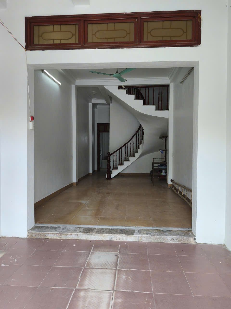 https://batdongsanviet.info.vn/uploads/images/upload/28-08-26/1787887693001_9130672396143851076_9130672396143851076_fc8ec78a2f8a09f93901080a7c69156b.jpg