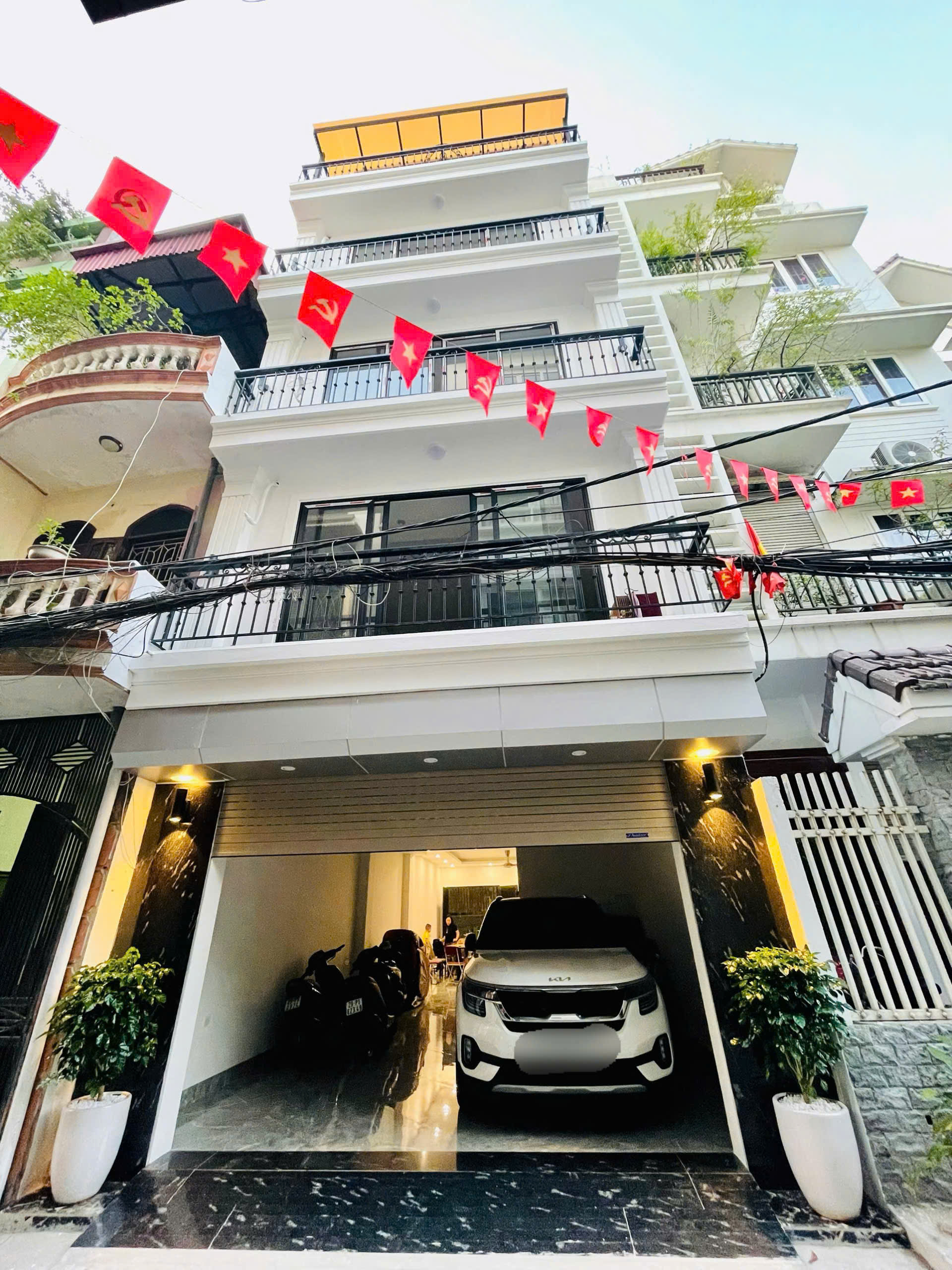 Bán Nhà Mặt Phố 2Mặt Tiền Tây Hồ 80m Nở Hậu 6T ThangMáy 8Ngủ 3ÔTô Để Trong Nhà