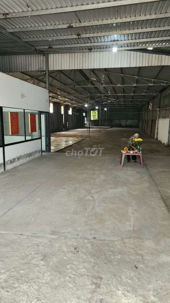CHO THUÊ KHO/XƯỞNG GIÁ TỐT – VỊ TRÍ THUẬN LỢI TẠI QUẬN 12