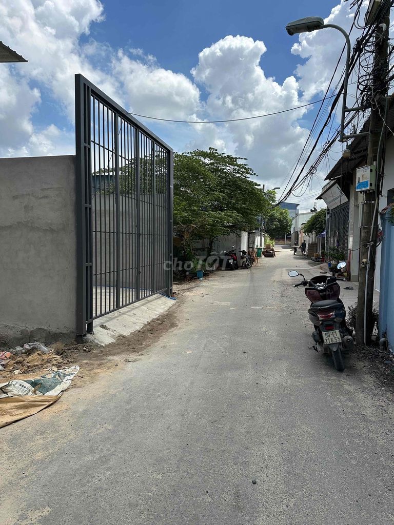 https://batdongsanviet.info.vn/uploads/images/upload/29-06-26/cedd506a30517f087d37a06ba3396ad1-2990887865327737165.jpg