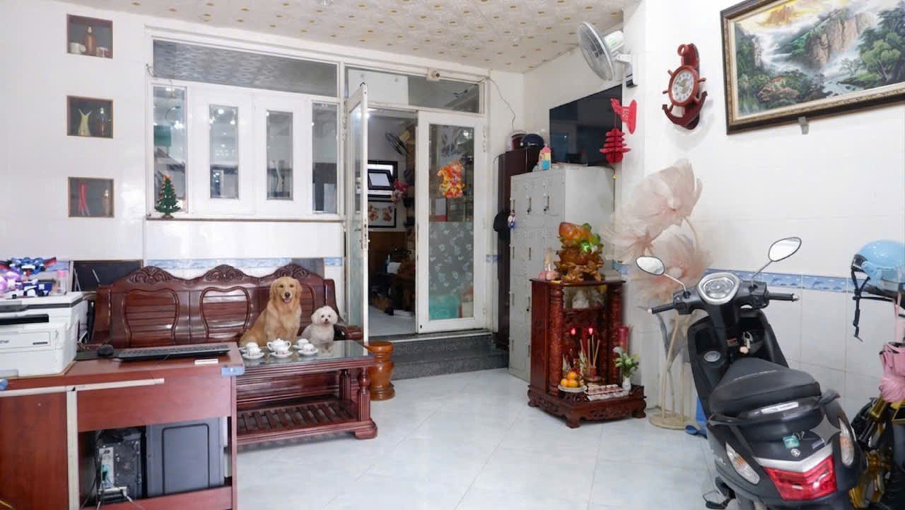 https://batdongsanviet.info.vn/uploads/images/upload/29-08-26/1787976709123_4599037437660374209_4599037437660374209_66668b41df9d74fa05615e60ba102eef.jpg