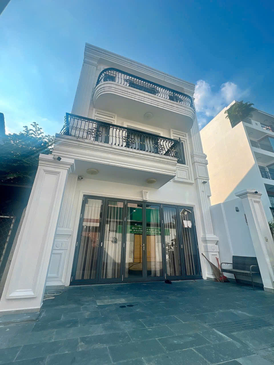 ►  GIẢM SỐC 100 TRIỆU – CHỈ CÒN 17.9 TỶ